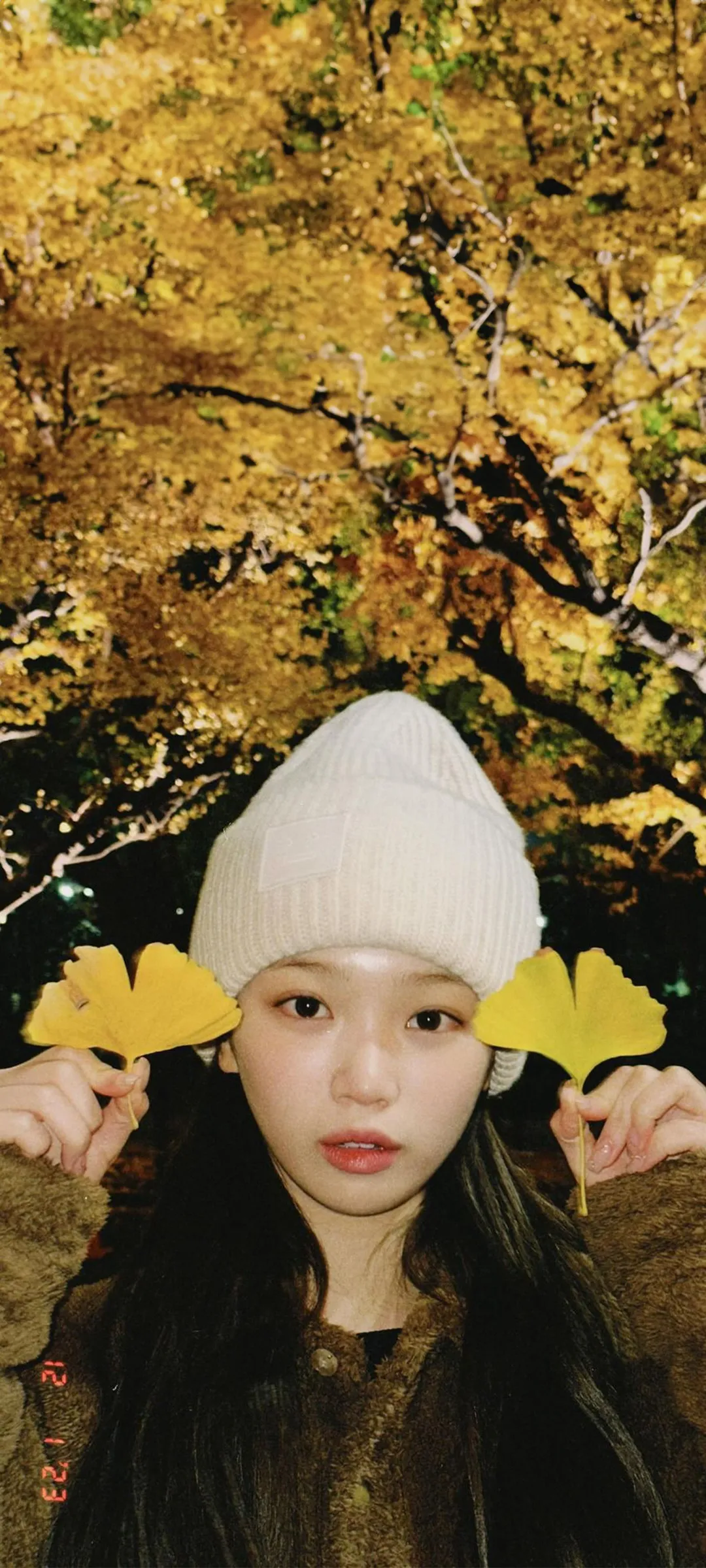 Wallpaper layar kunci hp Kim Chae-won 4K HD download — IZ*ONE, LE SSERAFIM