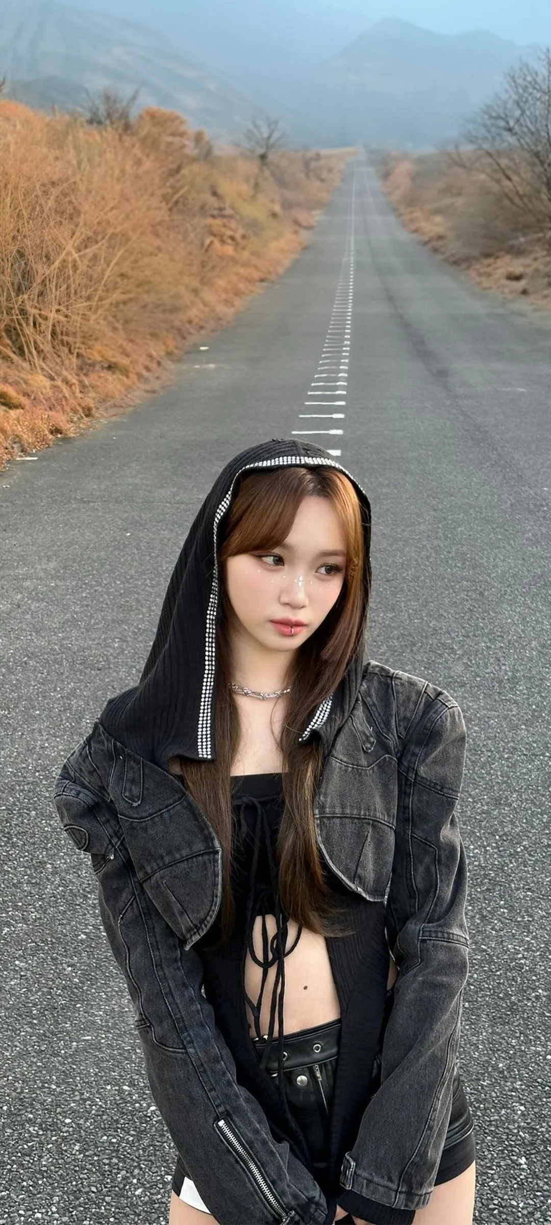 Wallpaper layar kunci hp Kim Chae-won 4K HD download — IZ*ONE, LE SSERAFIM