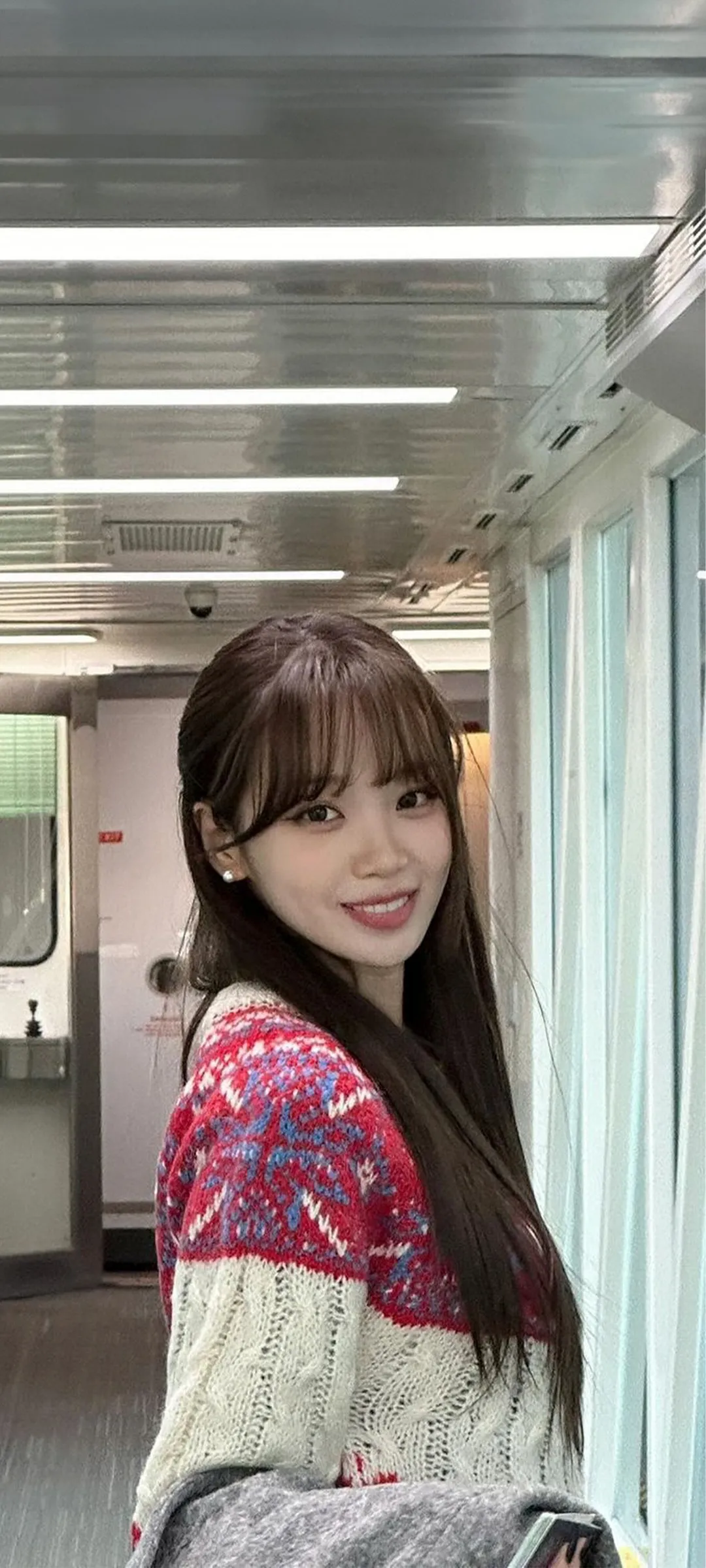 Wallpaper layar kunci hp Kim Chae-won 4K HD download — IZ*ONE, LE SSERAFIM