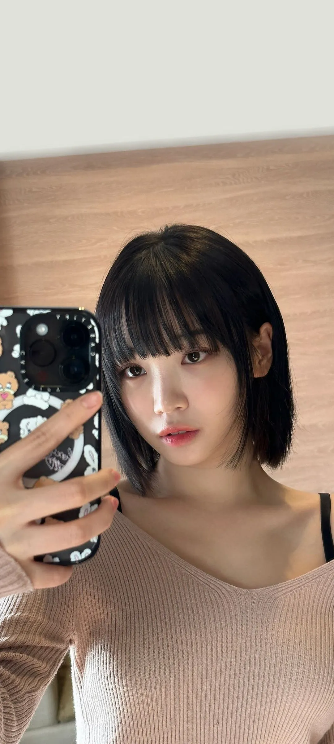 Wallpaper layar kunci hp Kim Chae-won 4K HD download — IZ*ONE, LE SSERAFIM