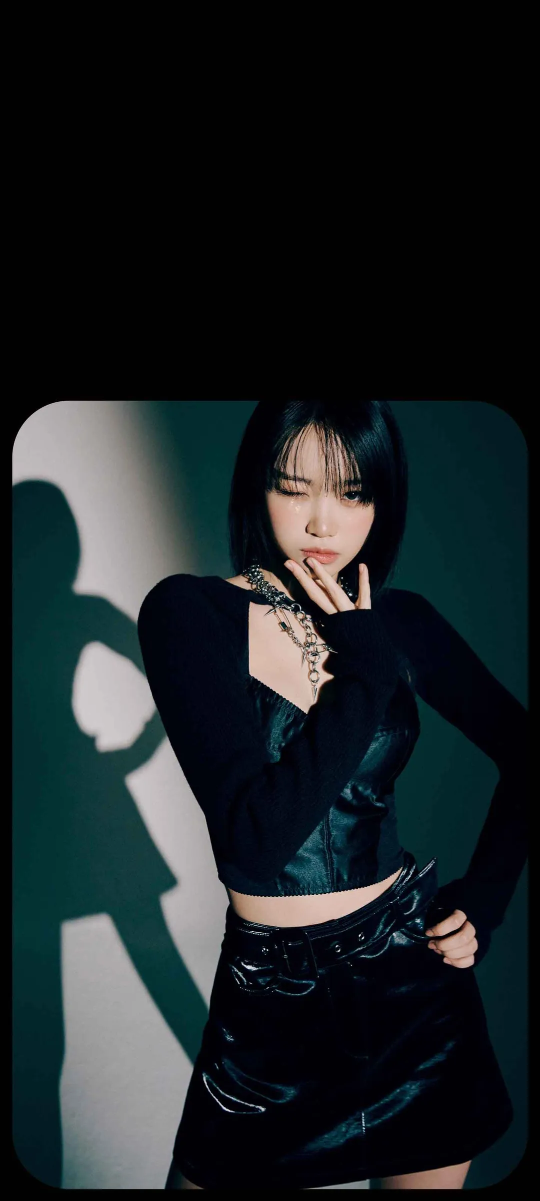 Wallpaper layar kunci hp Kim Chae-won 4K HD download — IZ*ONE, LE SSERAFIM