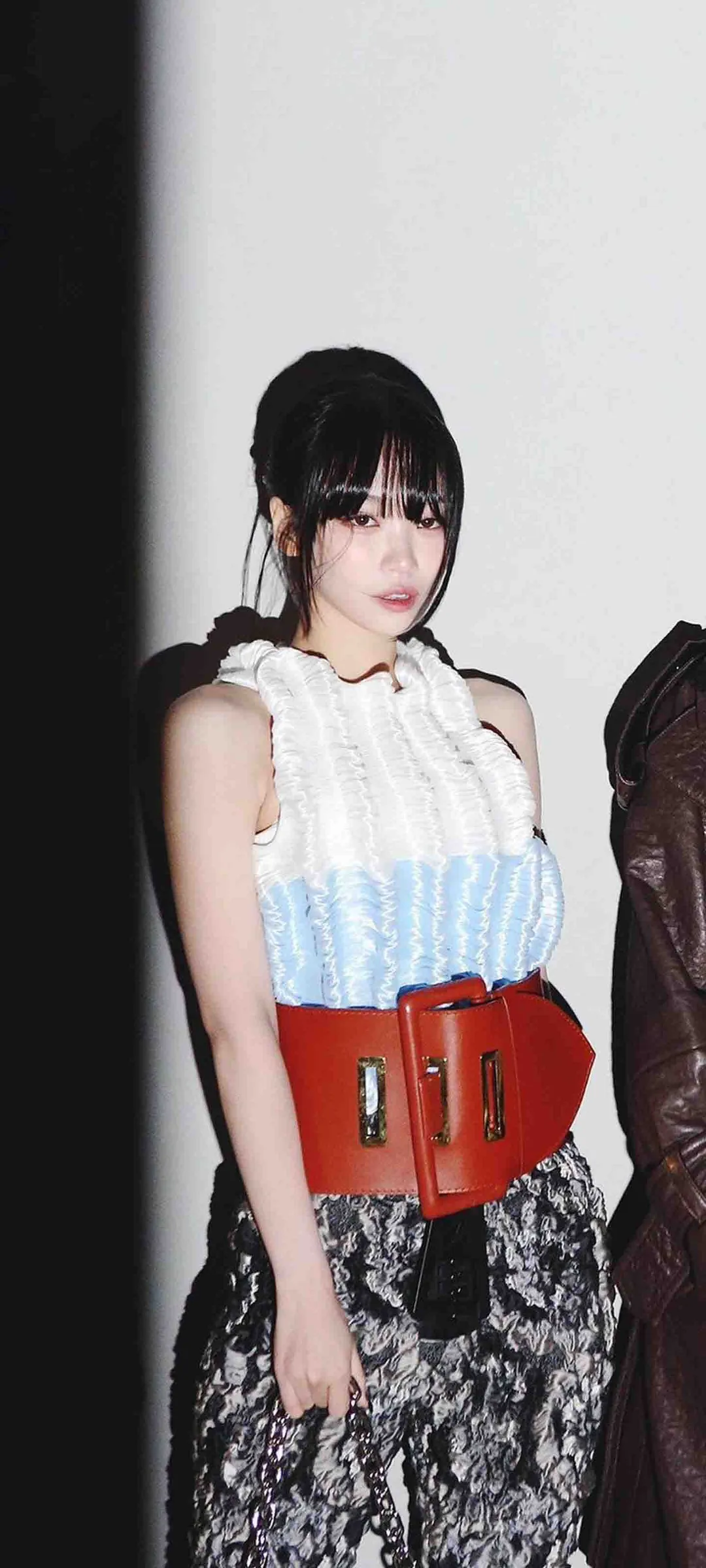 Wallpaper layar kunci hp Kim Chae-won 4K HD download — IZ*ONE, LE SSERAFIM