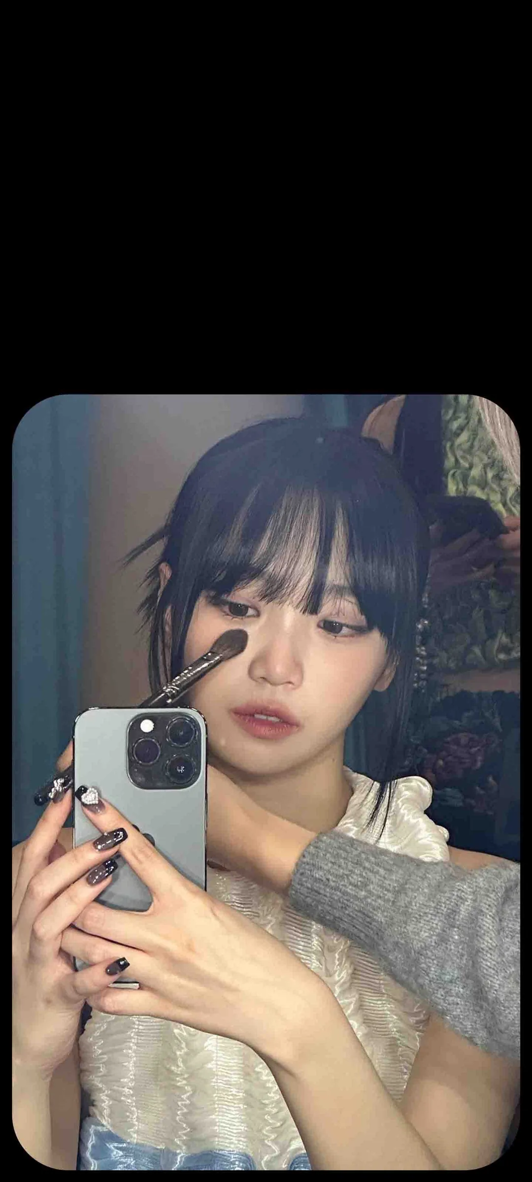 Kim Chae-won lock screen phone wallpaper 4K HD download — IZ*ONE, LE SSERAFIM