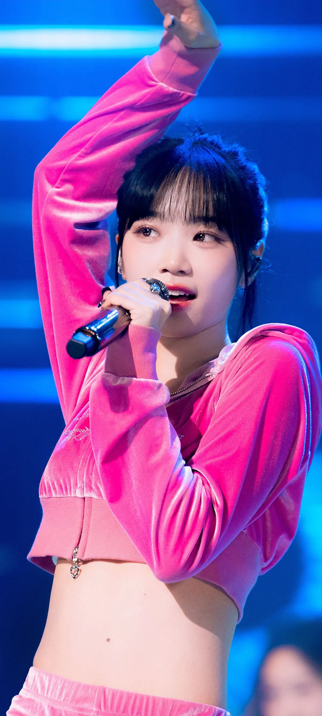 Kim Chae-won lock screen phone wallpaper 4K HD download — IZ*ONE, LE SSERAFIM