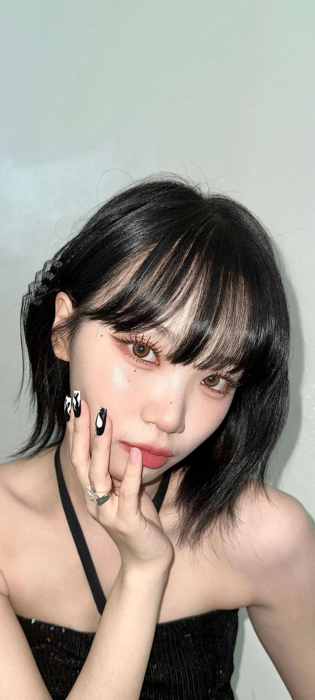Kim Chae-won lock screen phone wallpaper 4K HD download — IZ*ONE, LE SSERAFIM