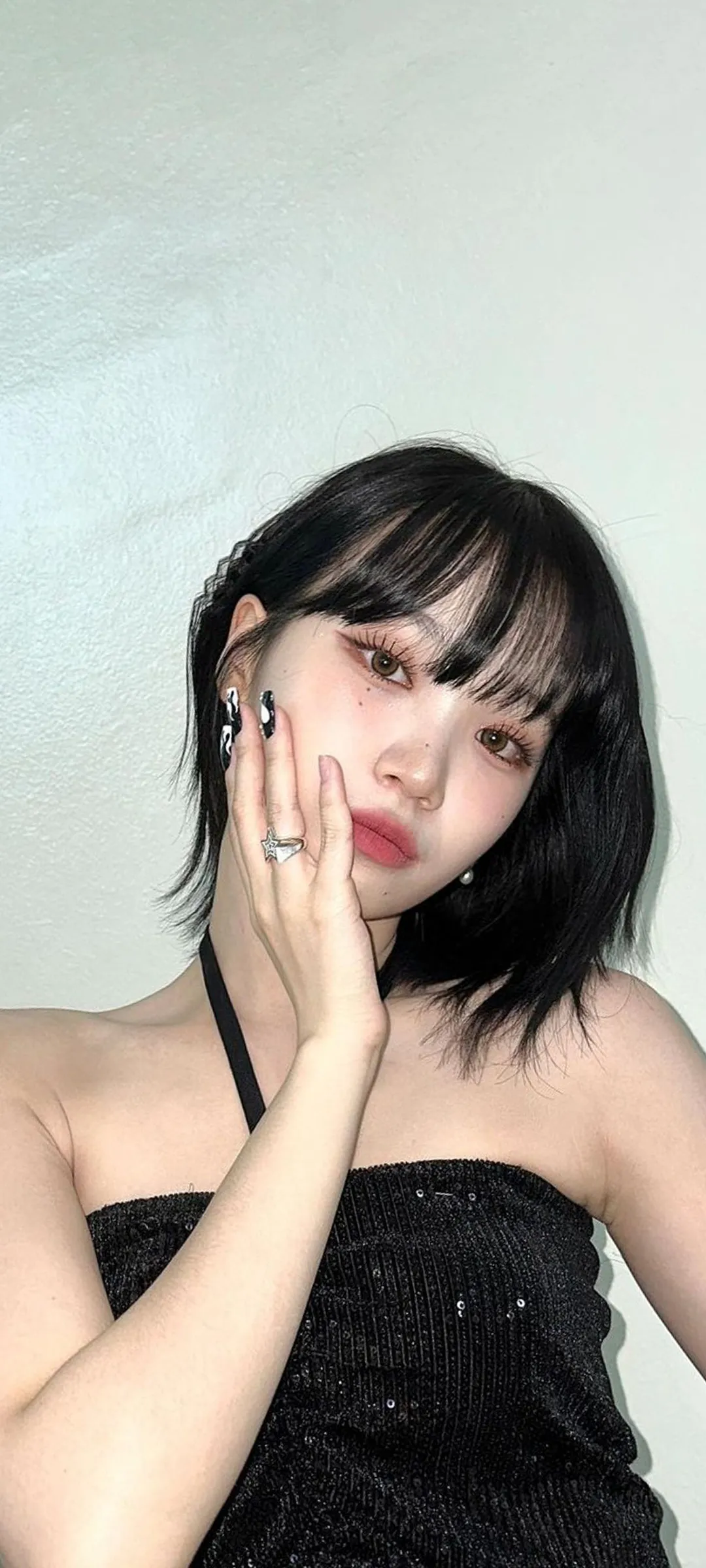 Wallpaper layar kunci hp Kim Chae-won 4K HD download — IZ*ONE, LE SSERAFIM