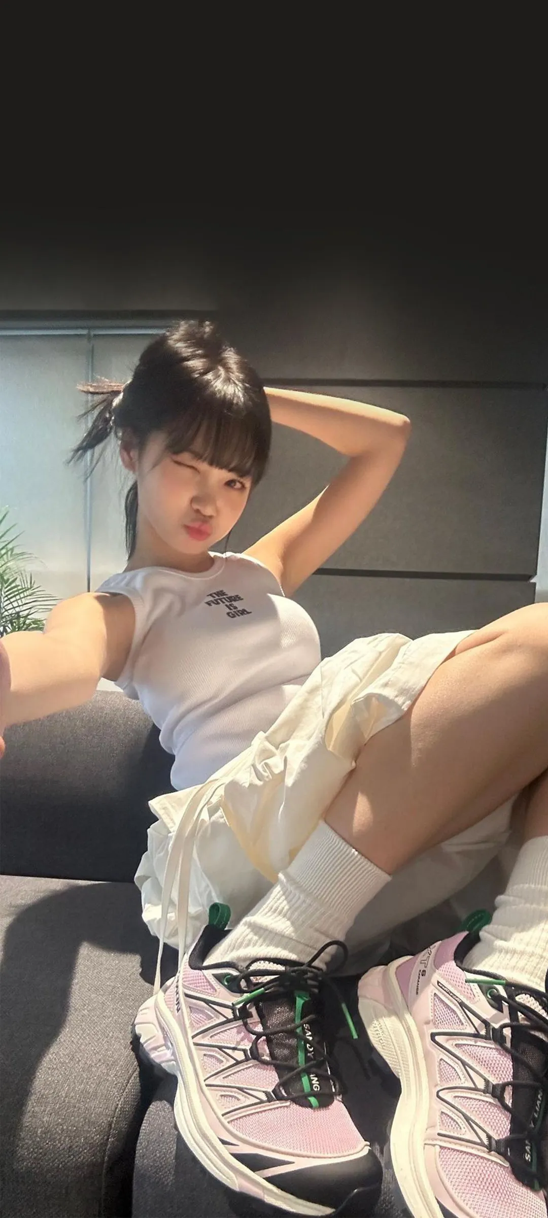 Wallpaper layar kunci hp Kim Chae-won 4K HD download — IZ*ONE, LE SSERAFIM