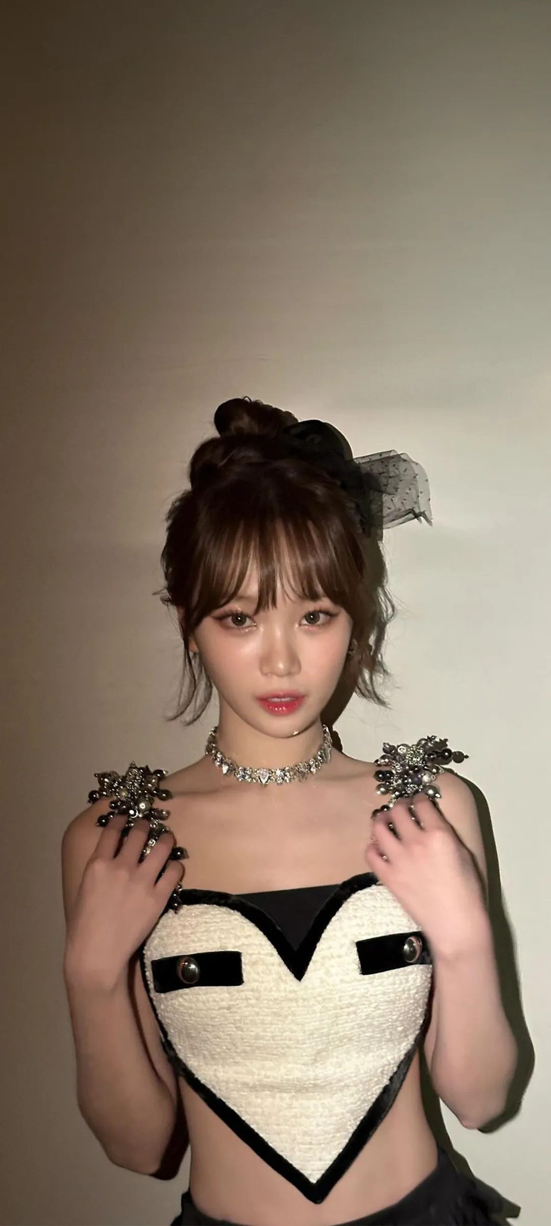 Wallpaper layar kunci hp Kim Chae-won 4K HD download — IZ*ONE, LE SSERAFIM