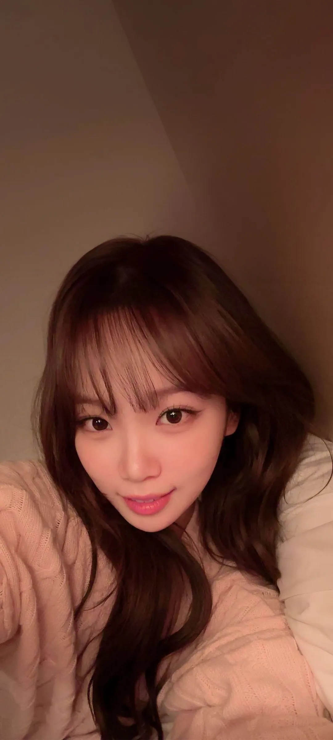 Wallpaper layar kunci hp Kim Chae-won 4K HD download — IZ*ONE, LE SSERAFIM