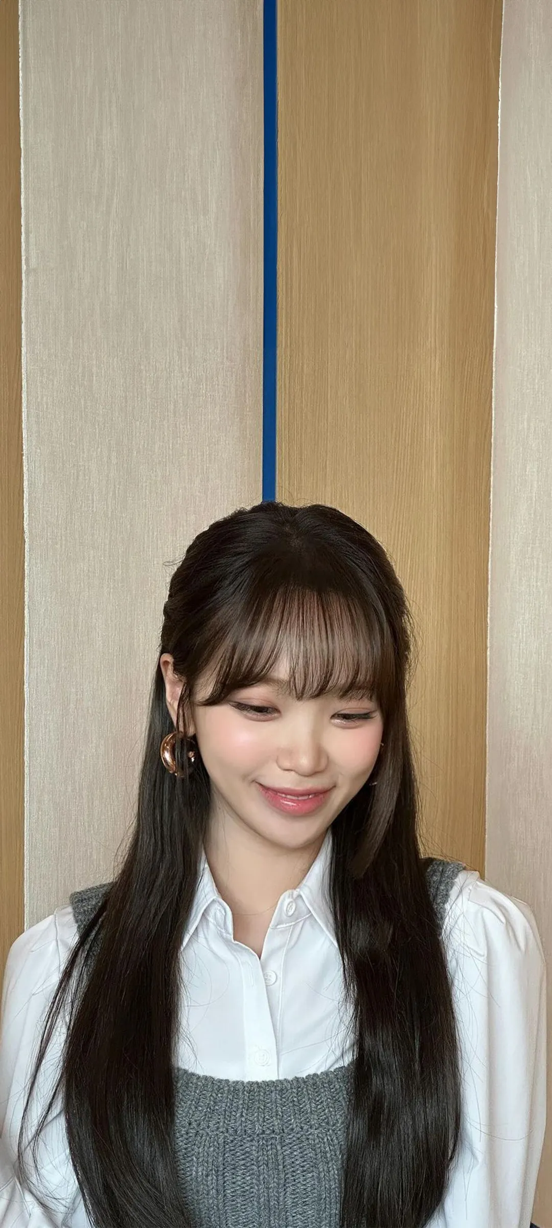 Kim Chae-won lock screen phone wallpaper 4K HD download — IZ*ONE, LE SSERAFIM