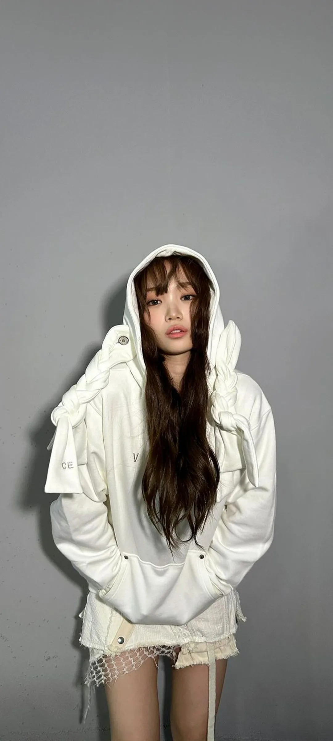 Wallpaper layar kunci hp Kim Chae-won 4K HD download — IZ*ONE, LE SSERAFIM
