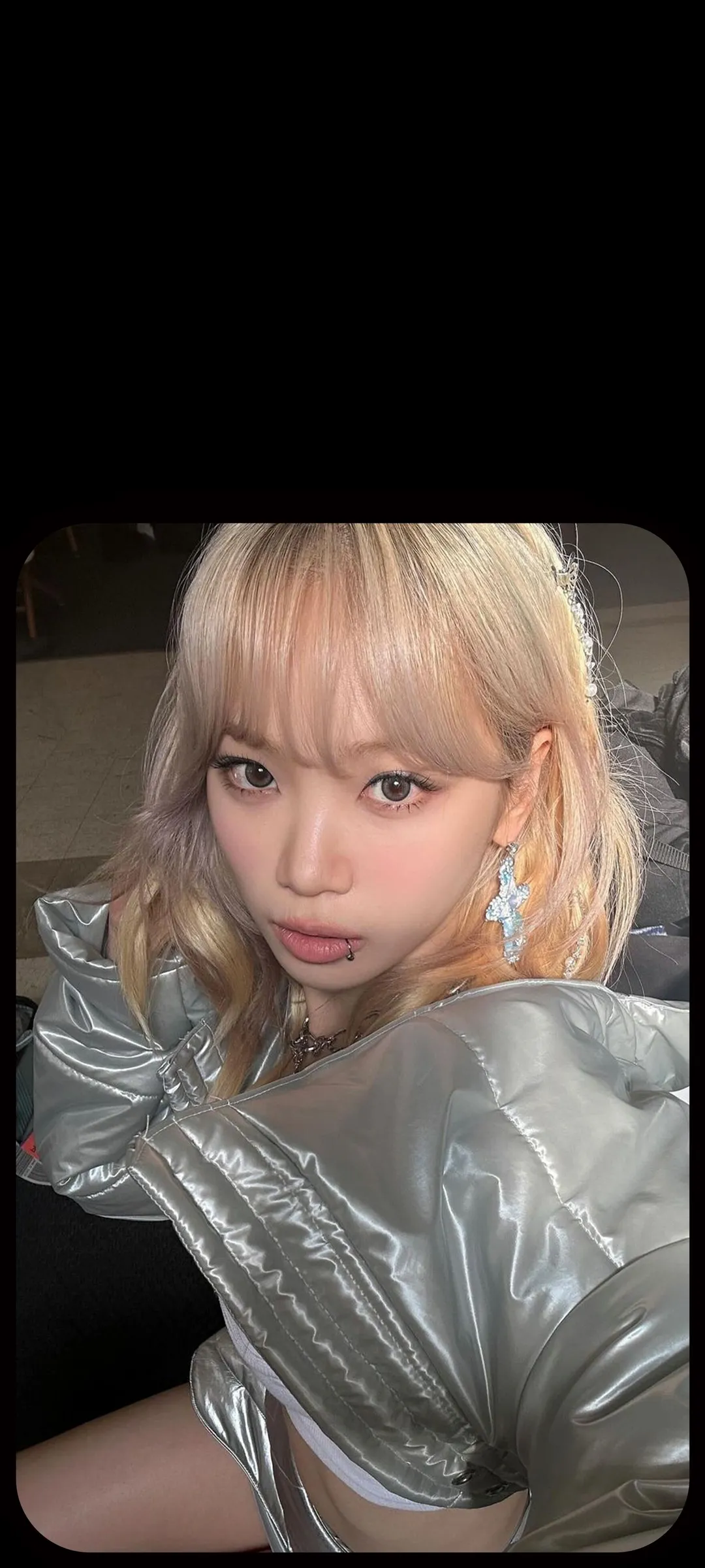 Kim Chae-won lock screen phone wallpaper 4K HD download — IZ*ONE, LE SSERAFIM