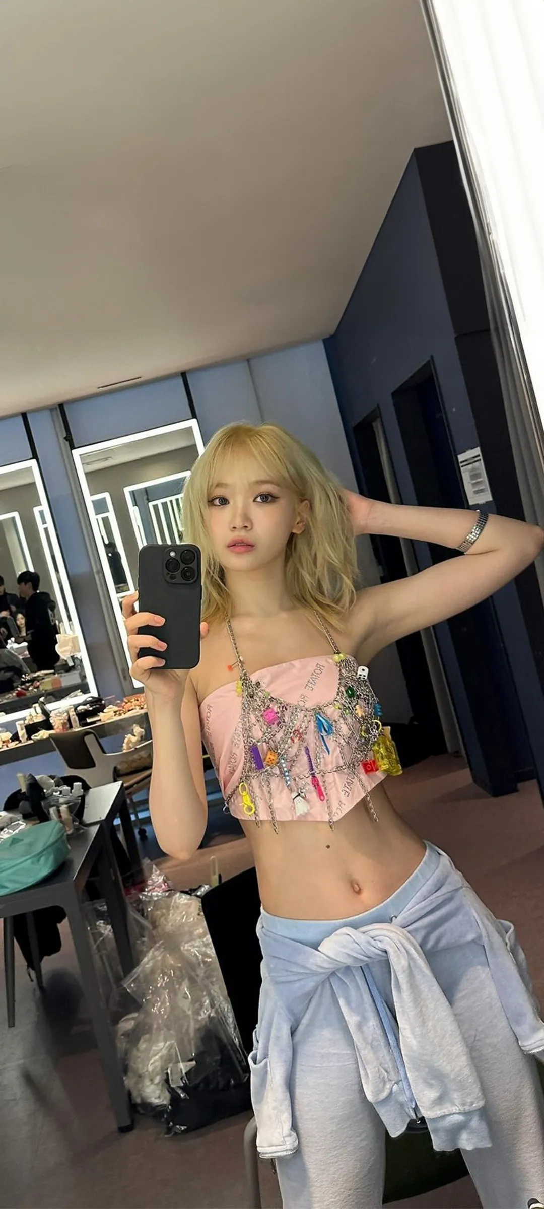 Fondo de pantalla de bloqueo móvil de Kim Chae-won 4K HD descargar — IZ*ONE, LE SSERAFIM