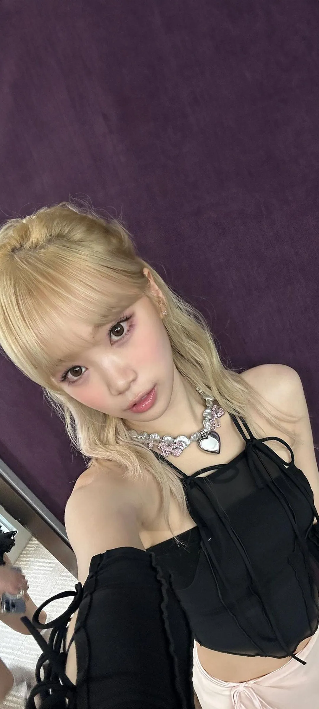 Wallpaper layar kunci hp Kim Chae-won 4K HD download — IZ*ONE, LE SSERAFIM