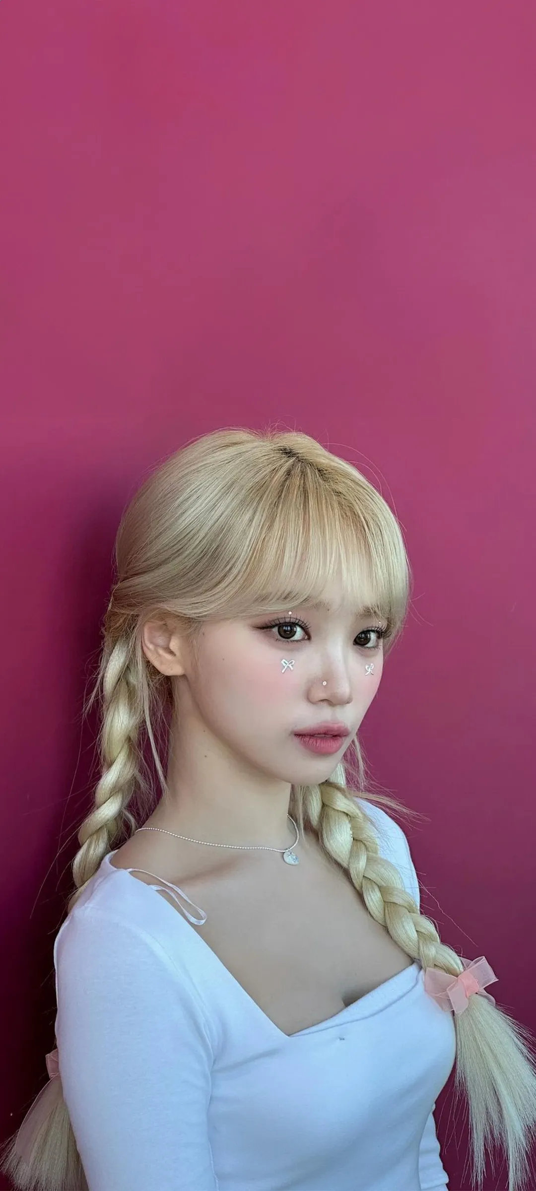 Wallpaper layar kunci hp Kim Chae-won 4K HD download — IZ*ONE, LE SSERAFIM