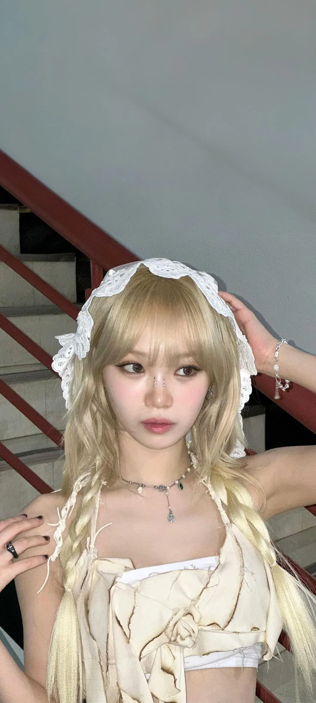 Kim Chae-won lock screen phone wallpaper 4K HD download — IZ*ONE, LE SSERAFIM
