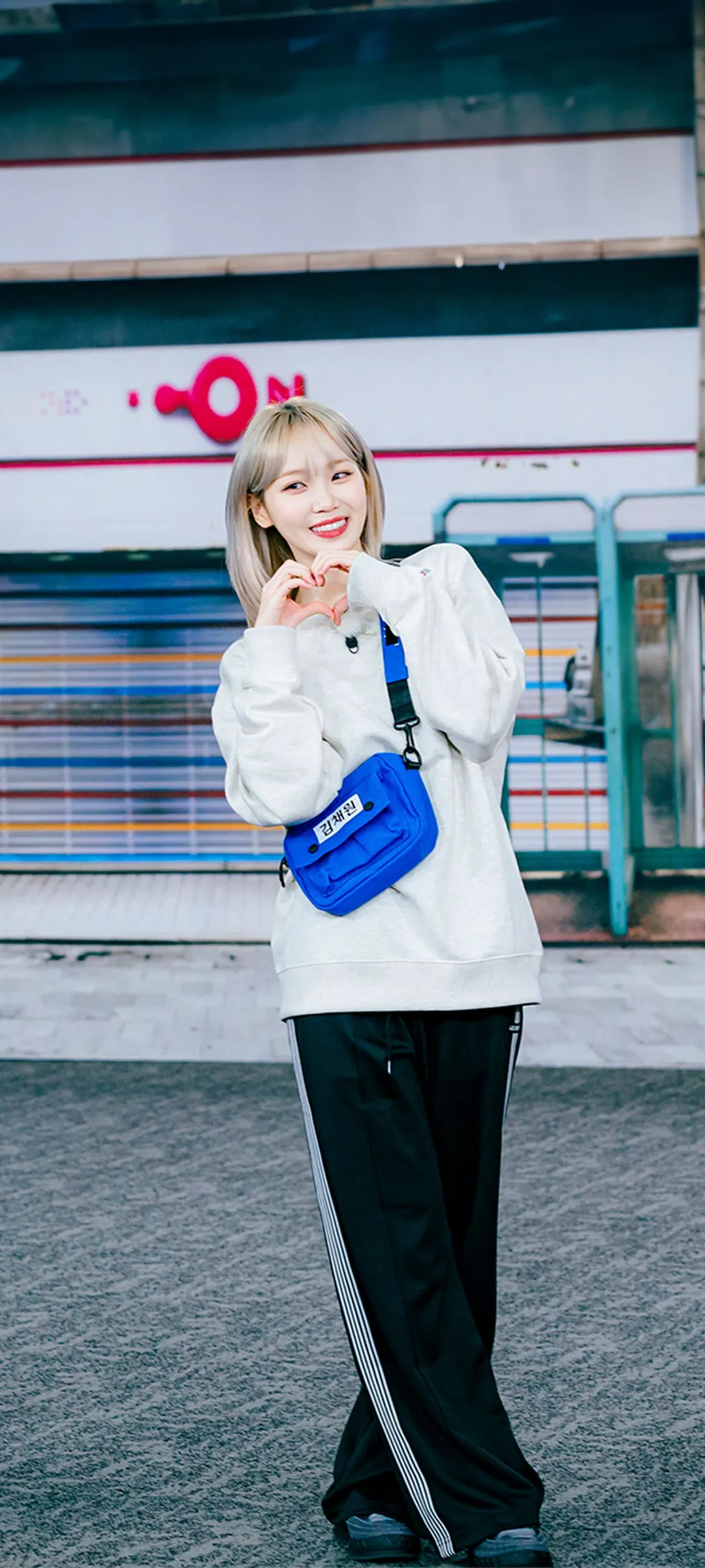 Wallpaper layar kunci hp Kim Chae-won 4K HD download — IZ*ONE, LE SSERAFIM