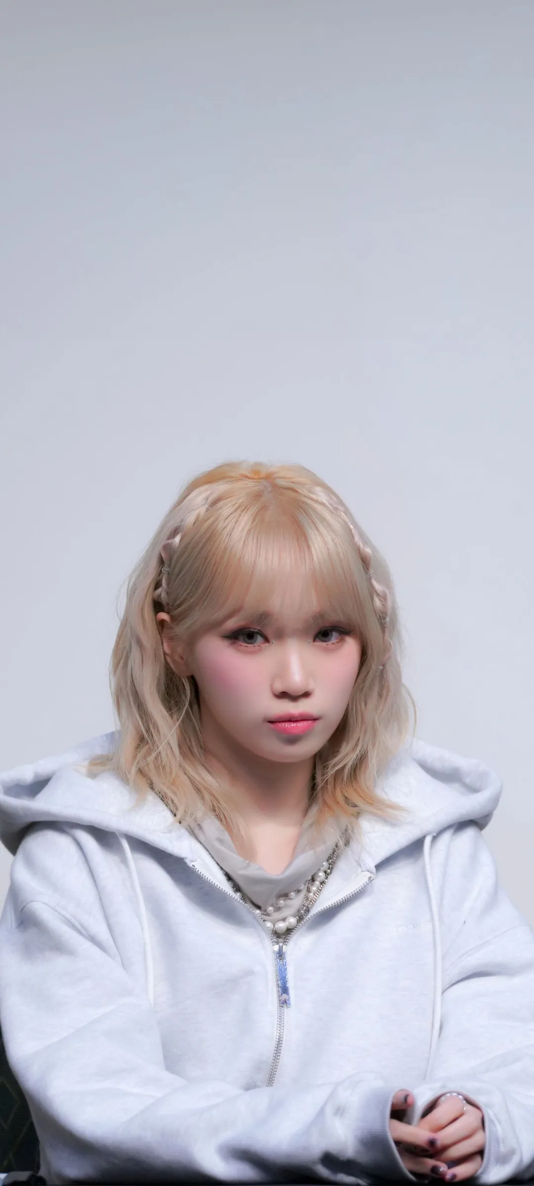 Kim Chae-won lock screen phone wallpaper 4K HD download — IZ*ONE, LE SSERAFIM