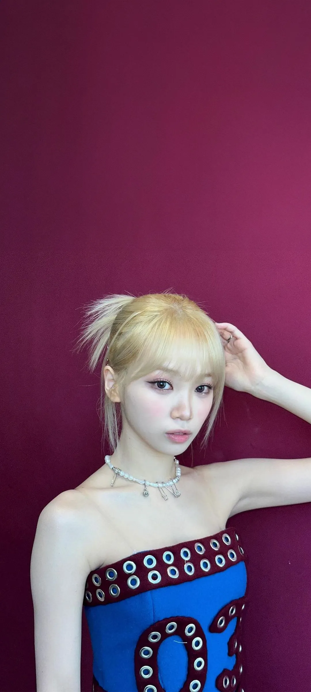 Fondo de pantalla de bloqueo móvil de Kim Chae-won 4K HD descargar — IZ*ONE, LE SSERAFIM