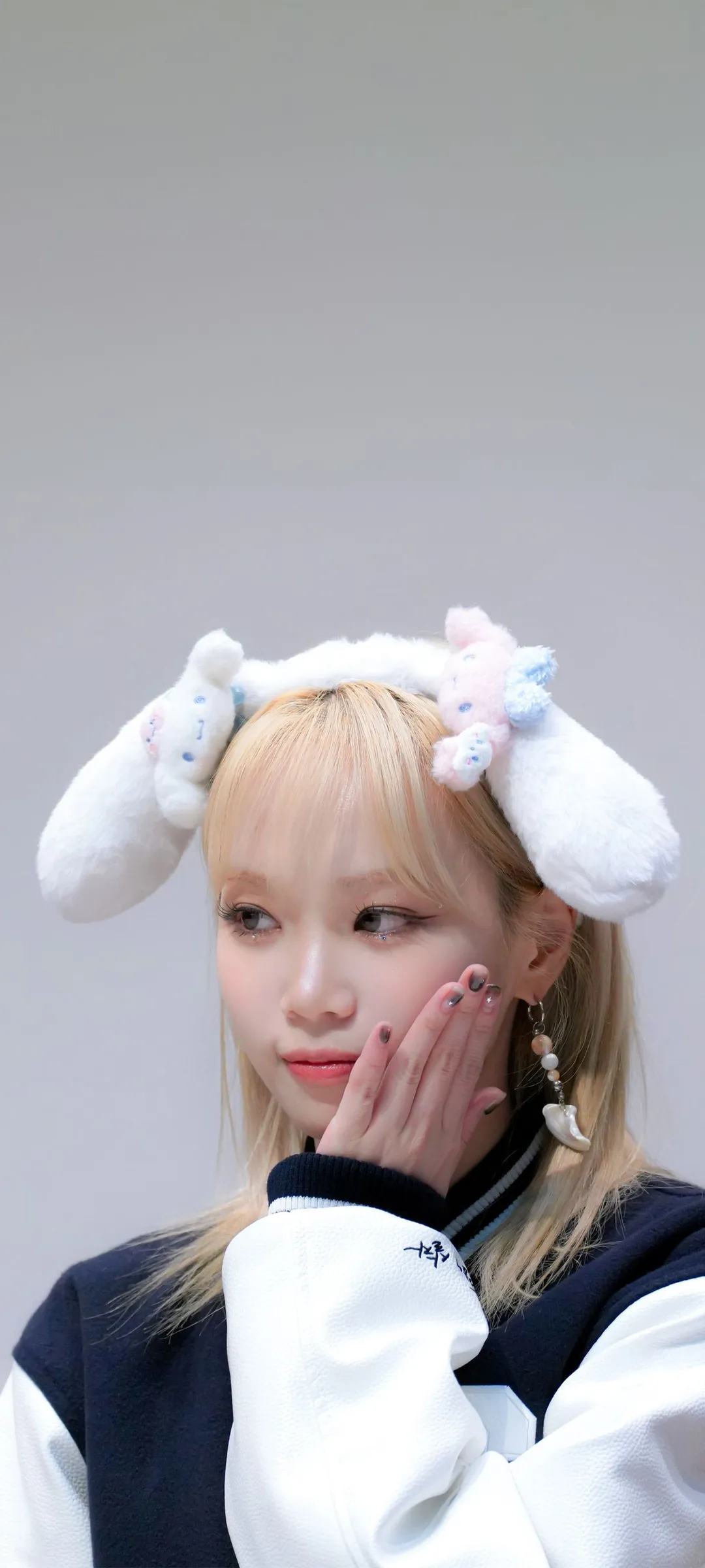 Wallpaper layar kunci hp Kim Chae-won 4K HD download — IZ*ONE, LE SSERAFIM