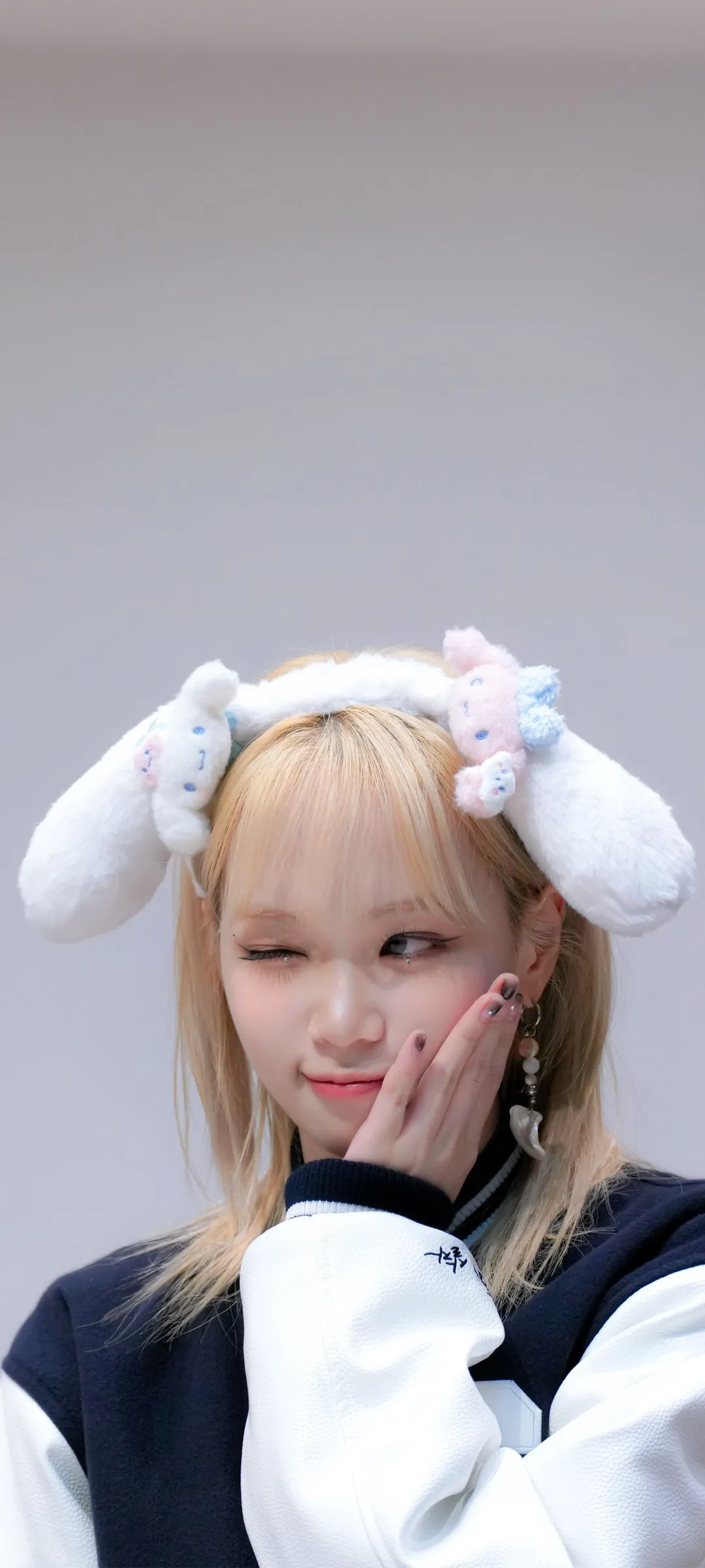 Wallpaper layar kunci hp Kim Chae-won 4K HD download — IZ*ONE, LE SSERAFIM