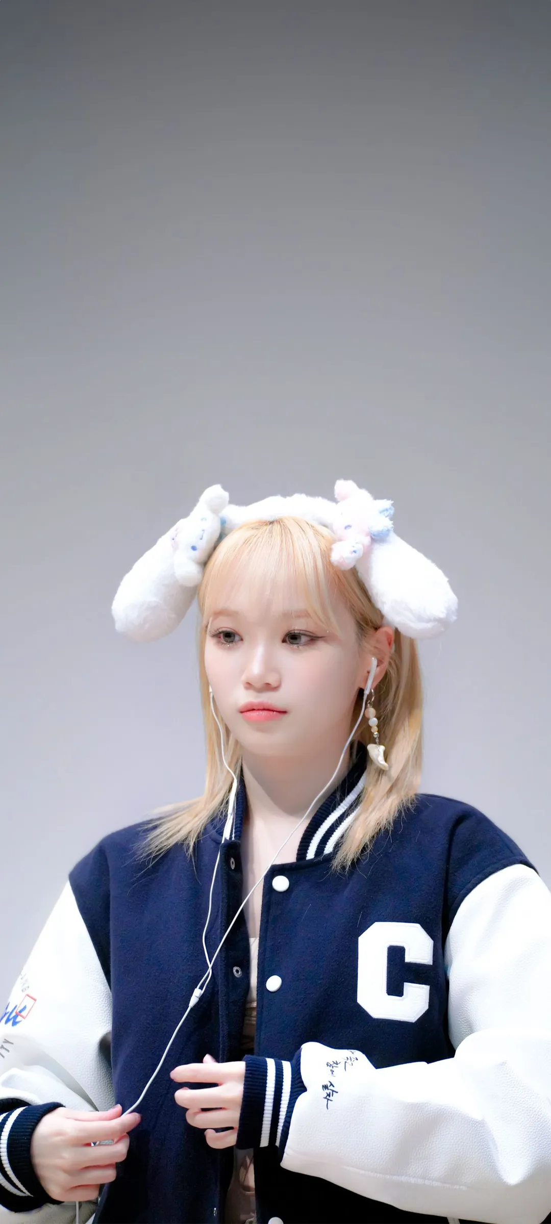 Wallpaper layar kunci hp Kim Chae-won 4K HD download — IZ*ONE, LE SSERAFIM