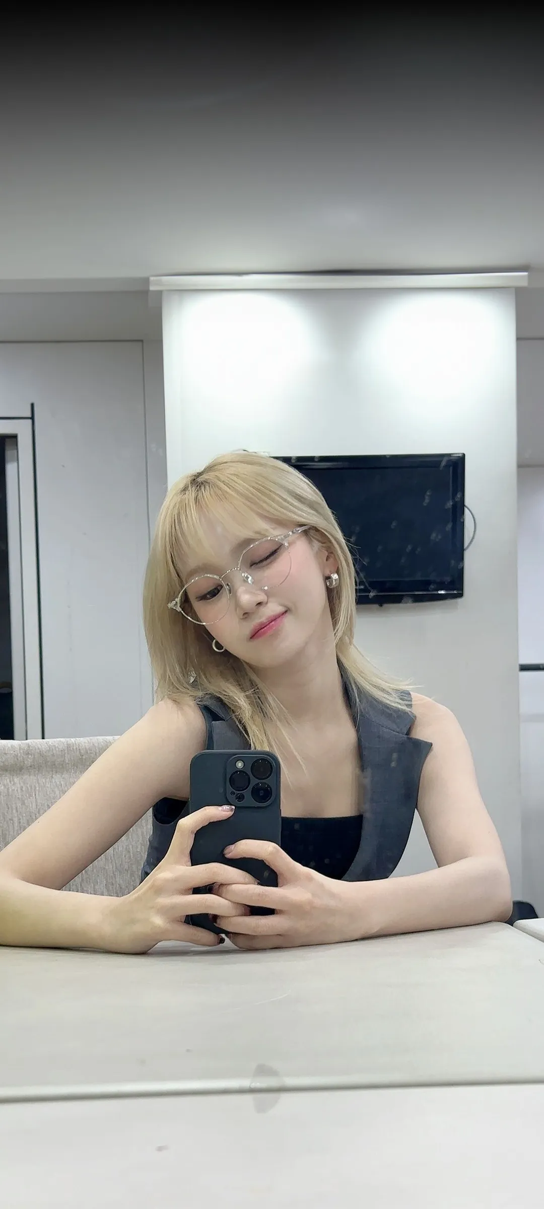 Wallpaper layar kunci hp Kim Chae-won 4K HD download — IZ*ONE, LE SSERAFIM