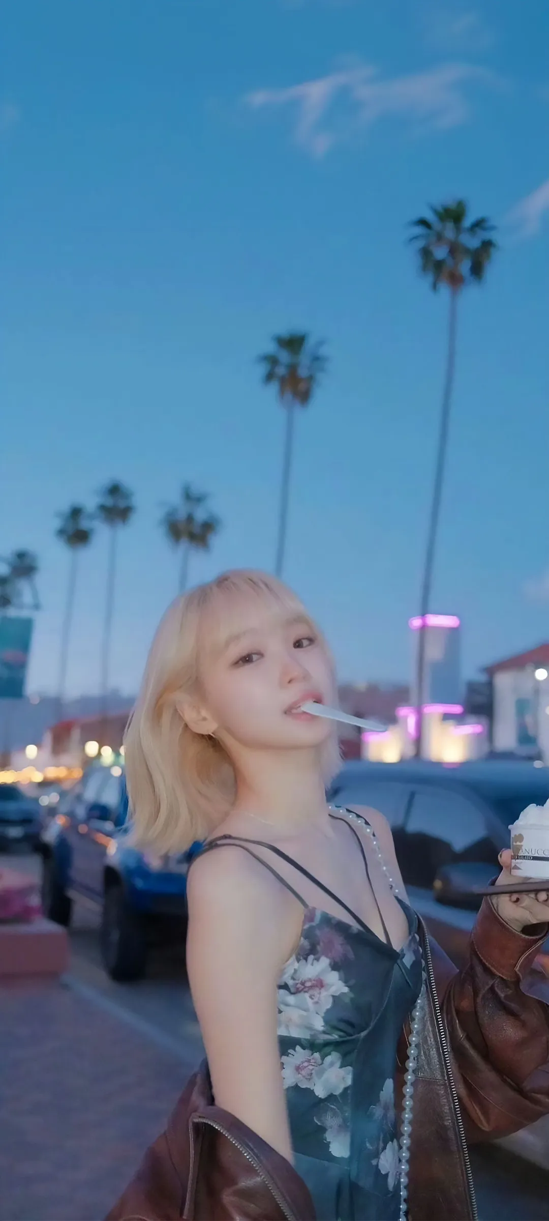 김채원 잠금화면 폰 배경화면 4K HD 다운로드 — 아이즈원, 르세라핌