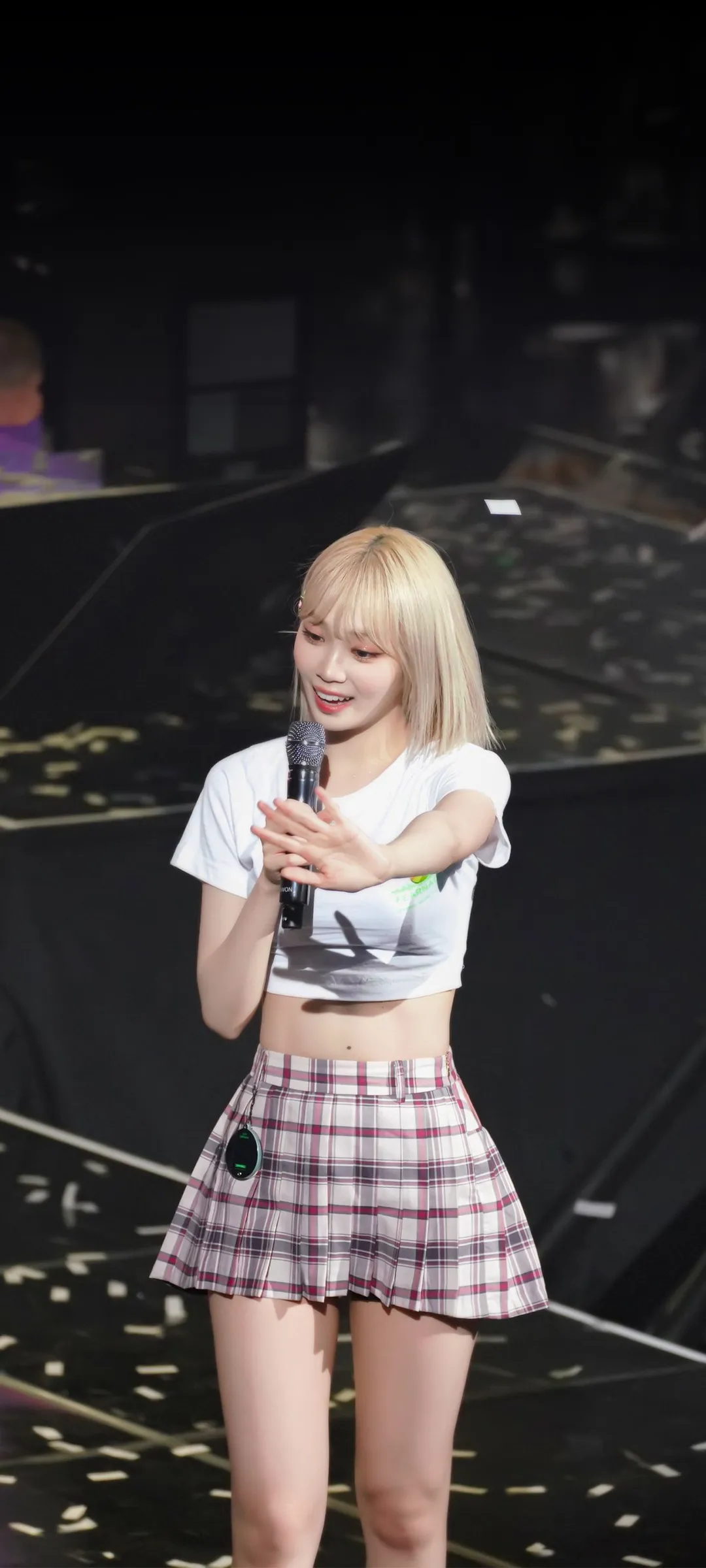 Wallpaper layar kunci hp Kim Chae-won 4K HD download — IZ*ONE, LE SSERAFIM