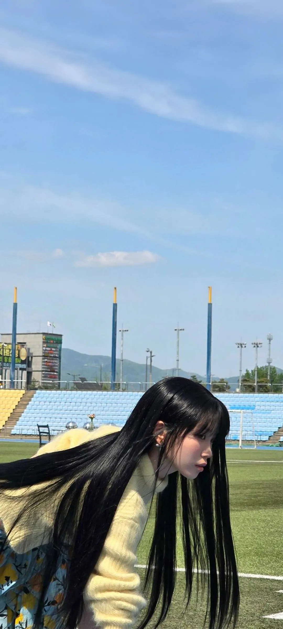 Wallpaper layar kunci hp Kim Chae-won 4K HD download — IZ*ONE, LE SSERAFIM
