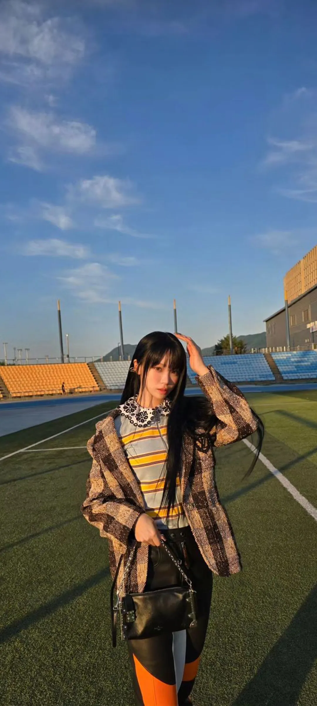 Wallpaper layar kunci hp Kim Chae-won 4K HD download — IZ*ONE, LE SSERAFIM