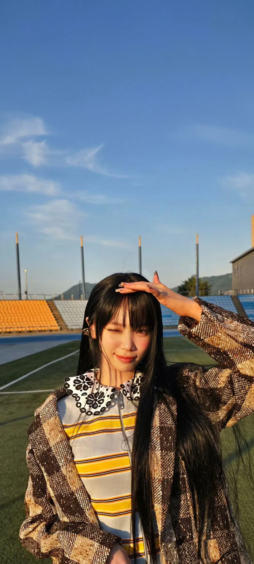 Wallpaper layar kunci hp Kim Chae-won 4K HD download — IZ*ONE, LE SSERAFIM