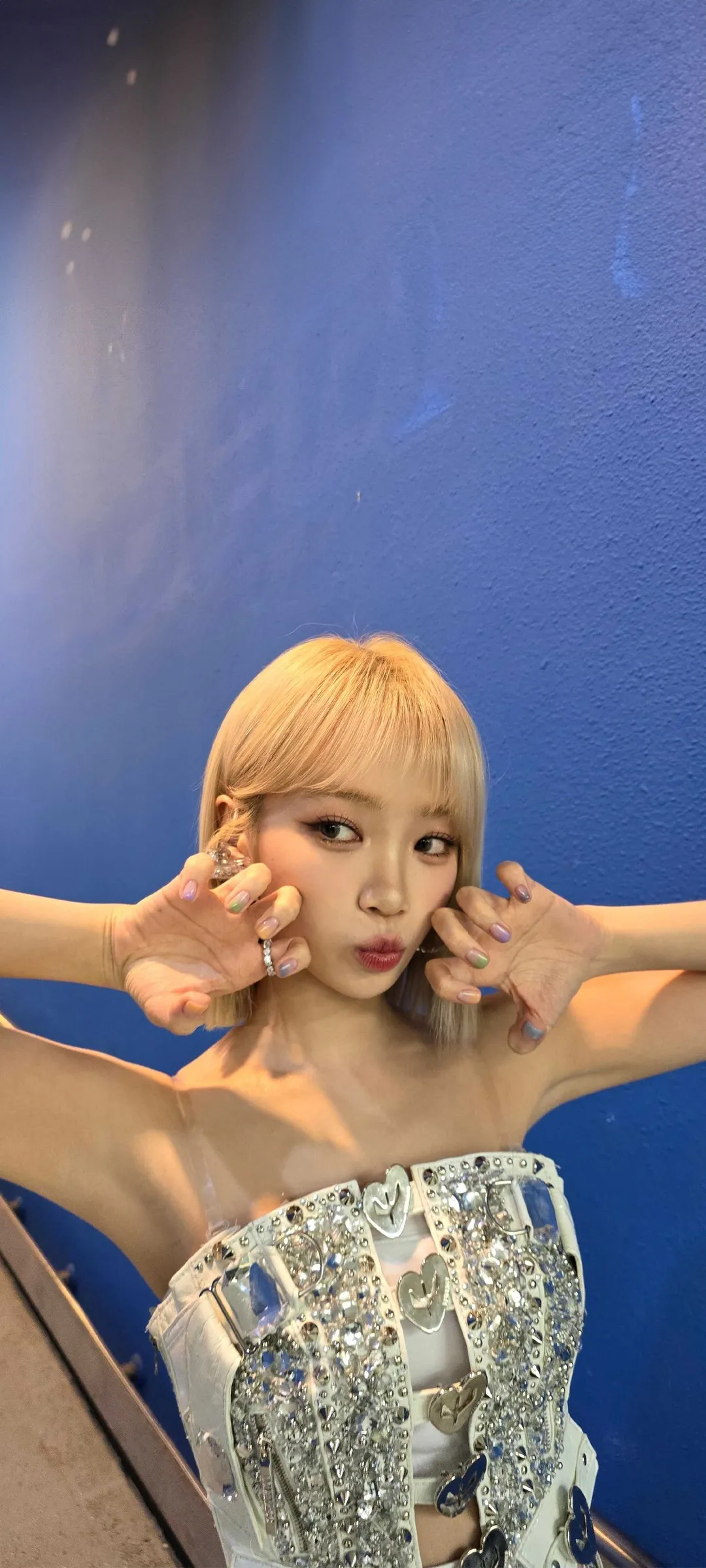 Wallpaper layar kunci hp Kim Chae-won 4K HD download — IZ*ONE, LE SSERAFIM