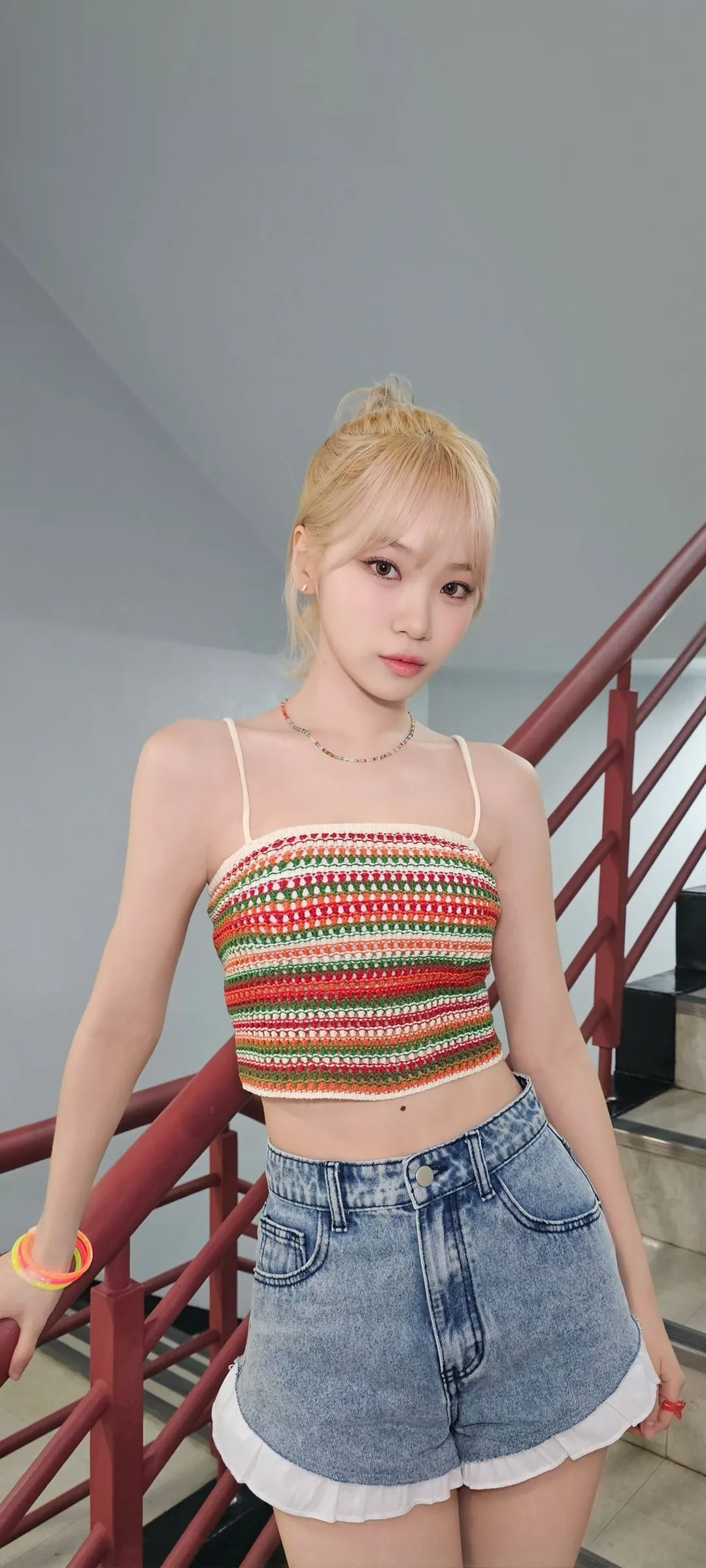 Kim Chae-won kilit ekranı telefon duvar kağıdı 4K HD i̇ndir — IZ*ONE, LE SSERAFIM