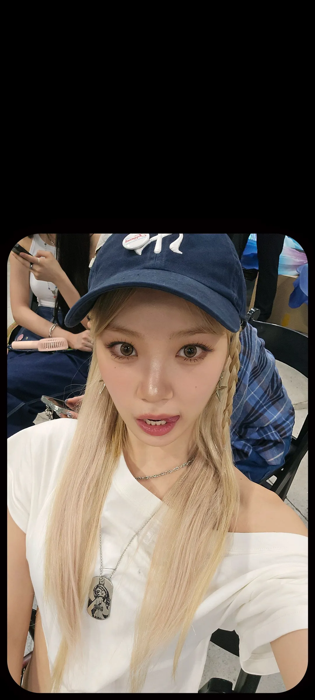 Wallpaper layar kunci hp Kim Chae-won 4K HD download — IZ*ONE, LE SSERAFIM
