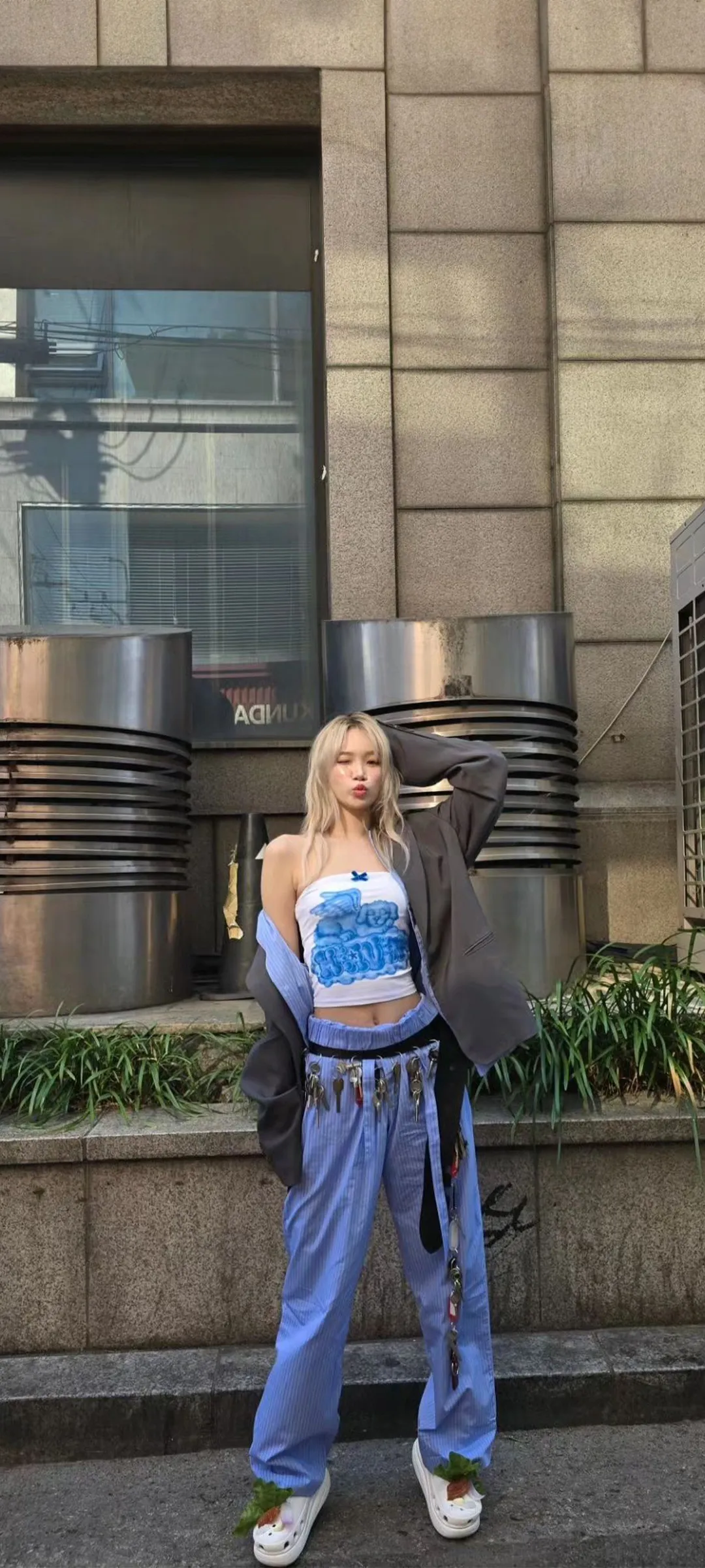 Wallpaper layar kunci hp Kim Chae-won 4K HD download — IZ*ONE, LE SSERAFIM