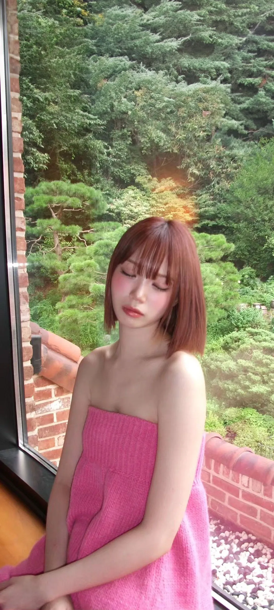 김채원 잠금화면 폰 배경화면 4K HD 다운로드 — 아이즈원, 르세라핌