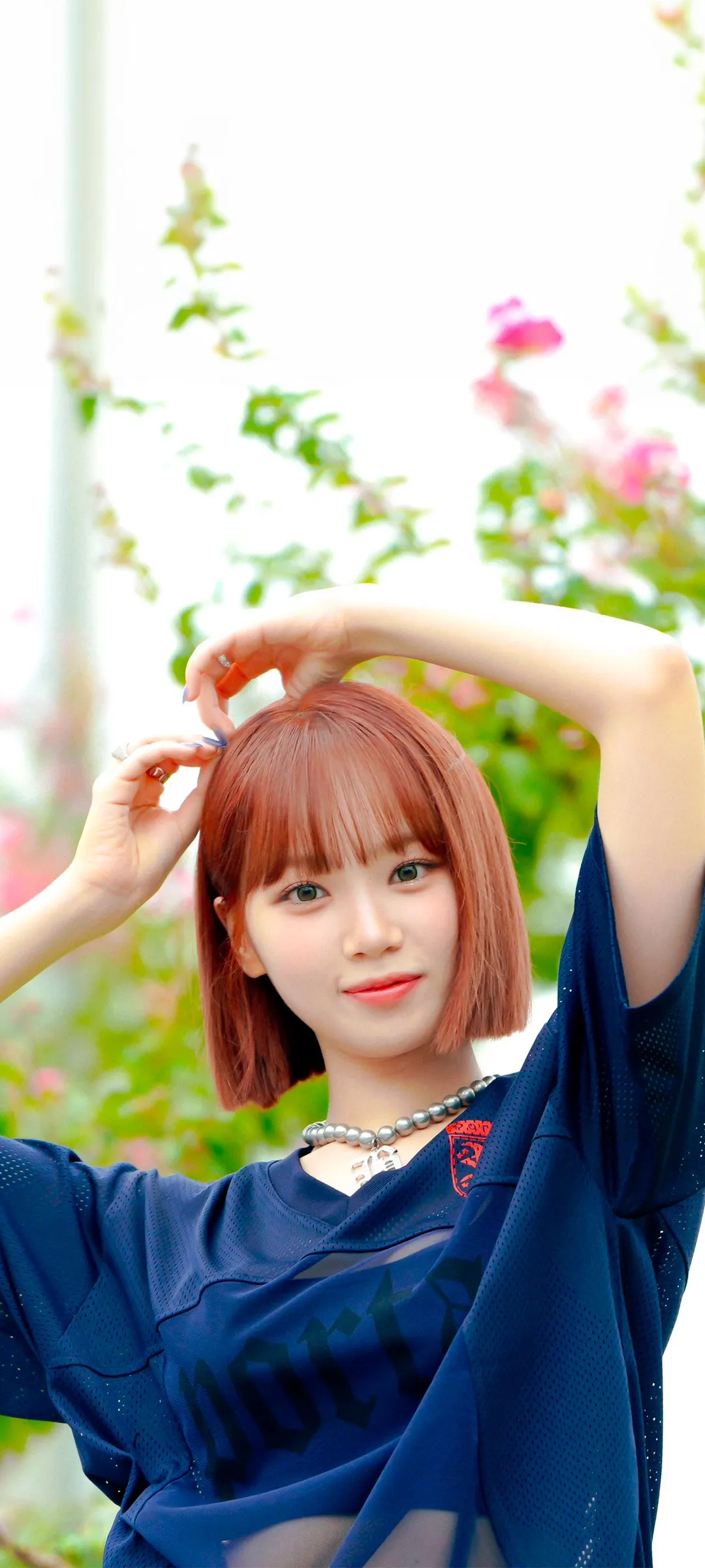 Wallpaper layar kunci hp Kim Chae-won 4K HD download — IZ*ONE, LE SSERAFIM