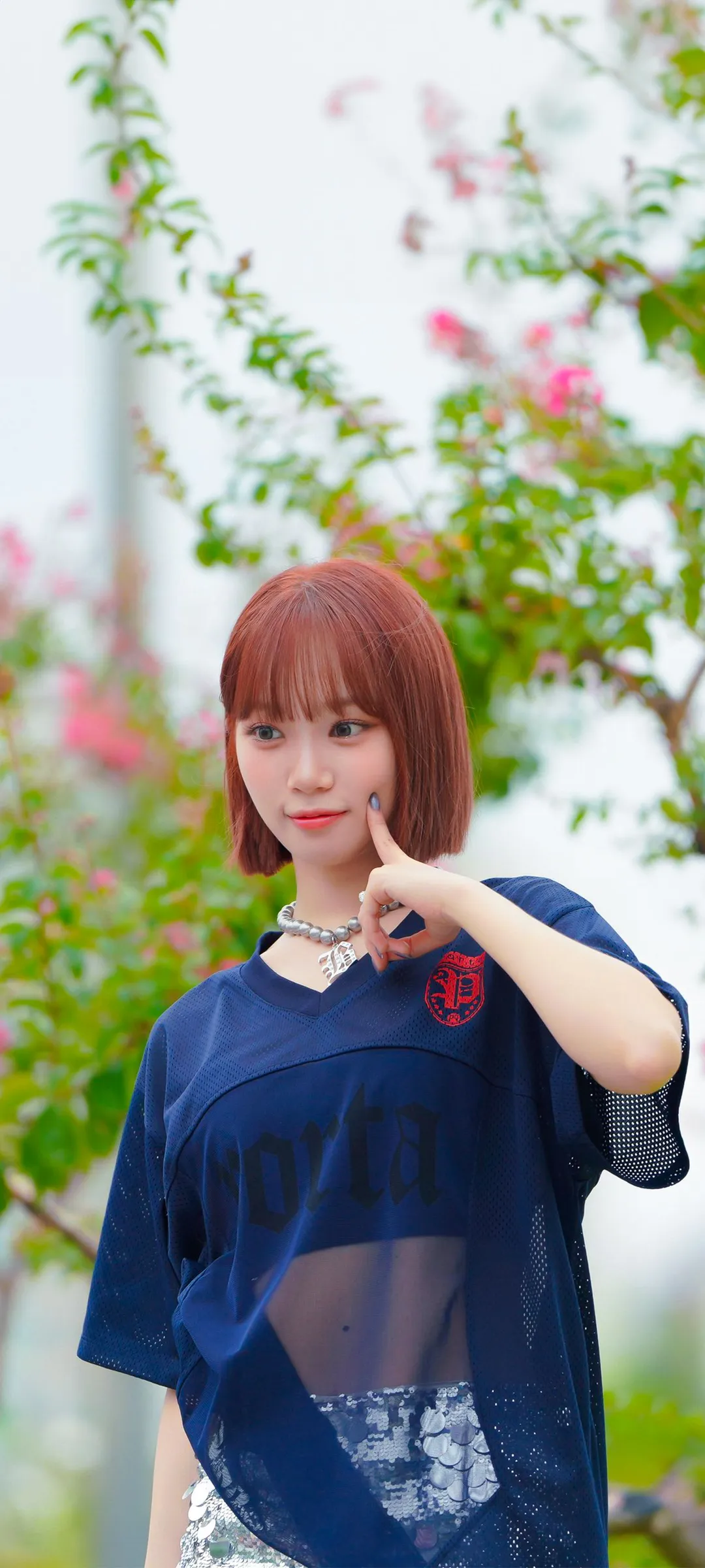 김채원 잠금화면 폰 배경화면 4K HD 다운로드 — 아이즈원, 르세라핌