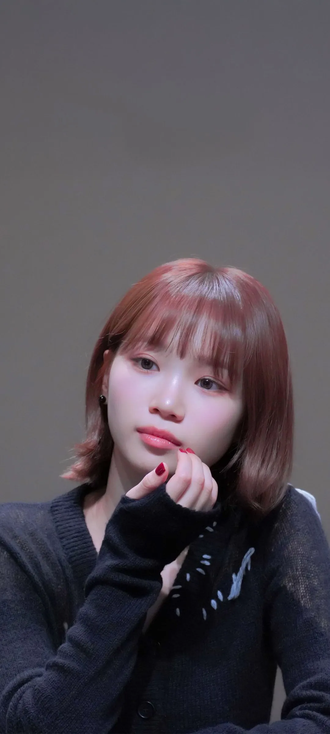 김채원 잠금화면 폰 배경화면 4K HD 다운로드 — 아이즈원, 르세라핌