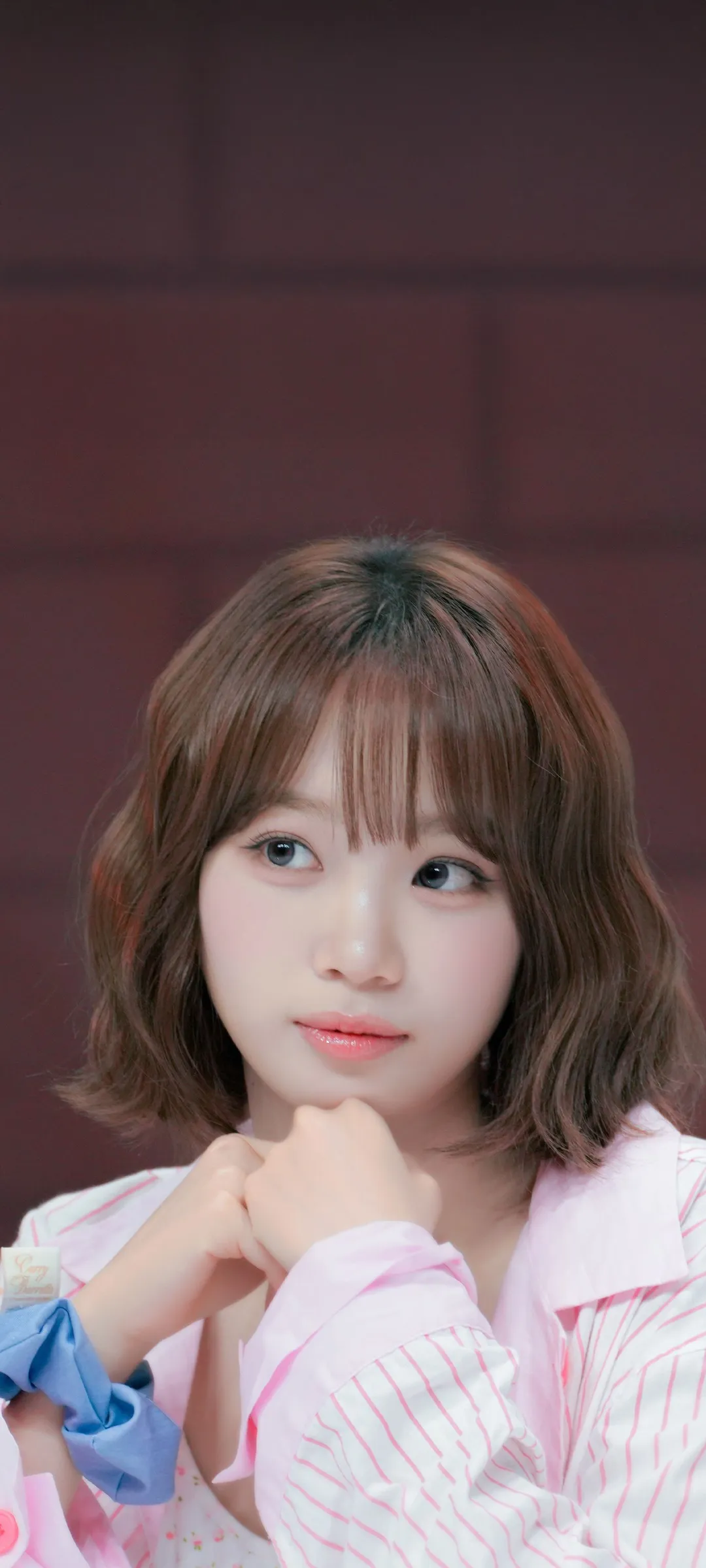 김채원 잠금화면 폰 배경화면 4K HD 다운로드 — 아이즈원, 르세라핌