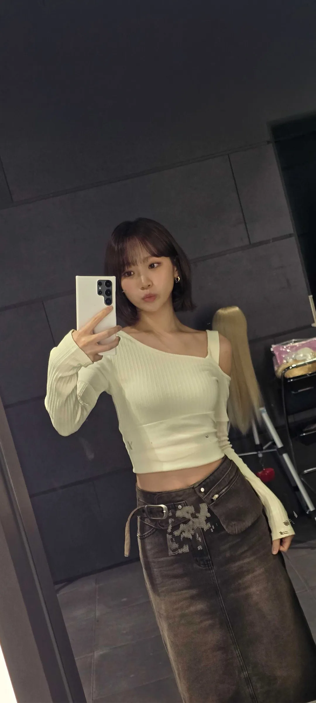 김채원 잠금화면 폰 배경화면 4K HD 다운로드 — 아이즈원, 르세라핌
