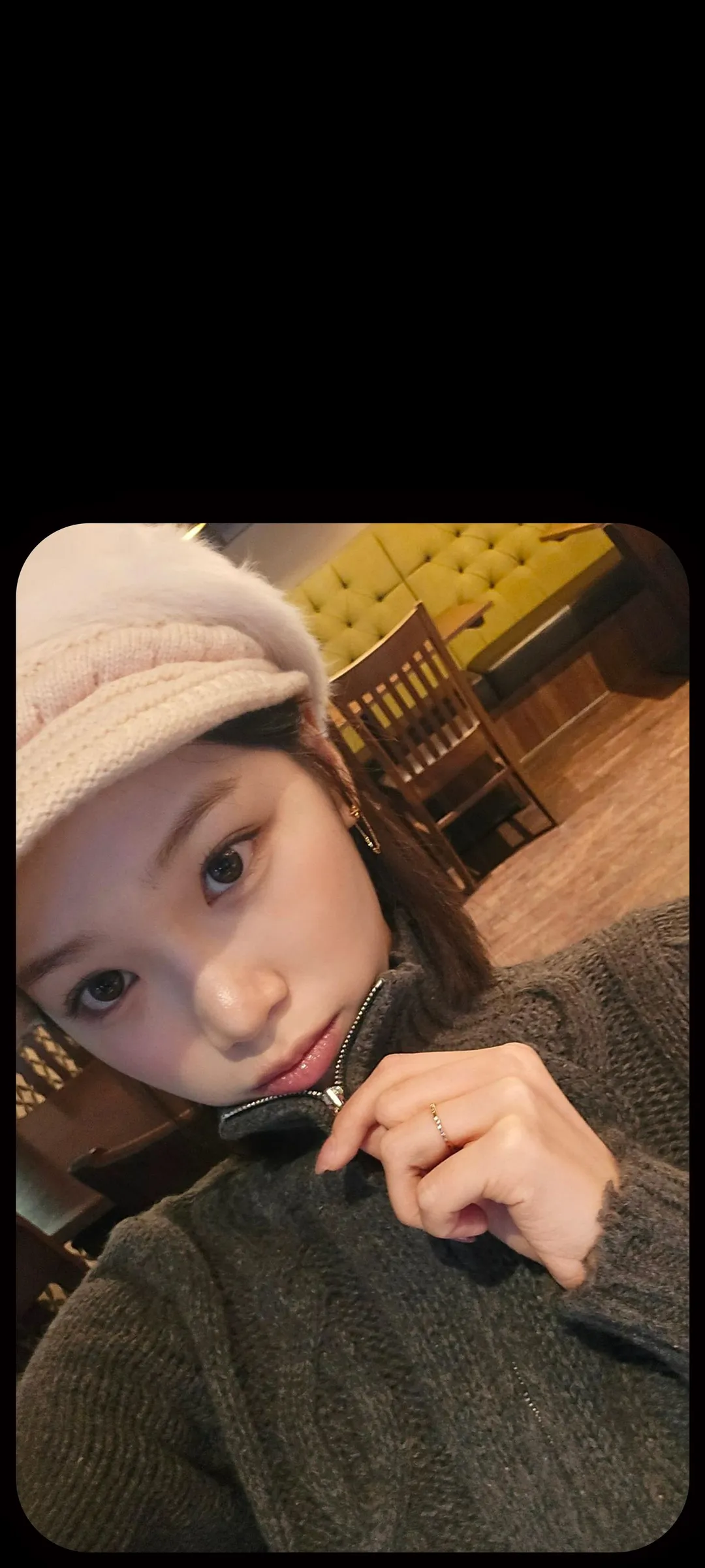Kim Chae-won lock screen phone wallpaper 4K HD download — IZ*ONE, LE SSERAFIM
