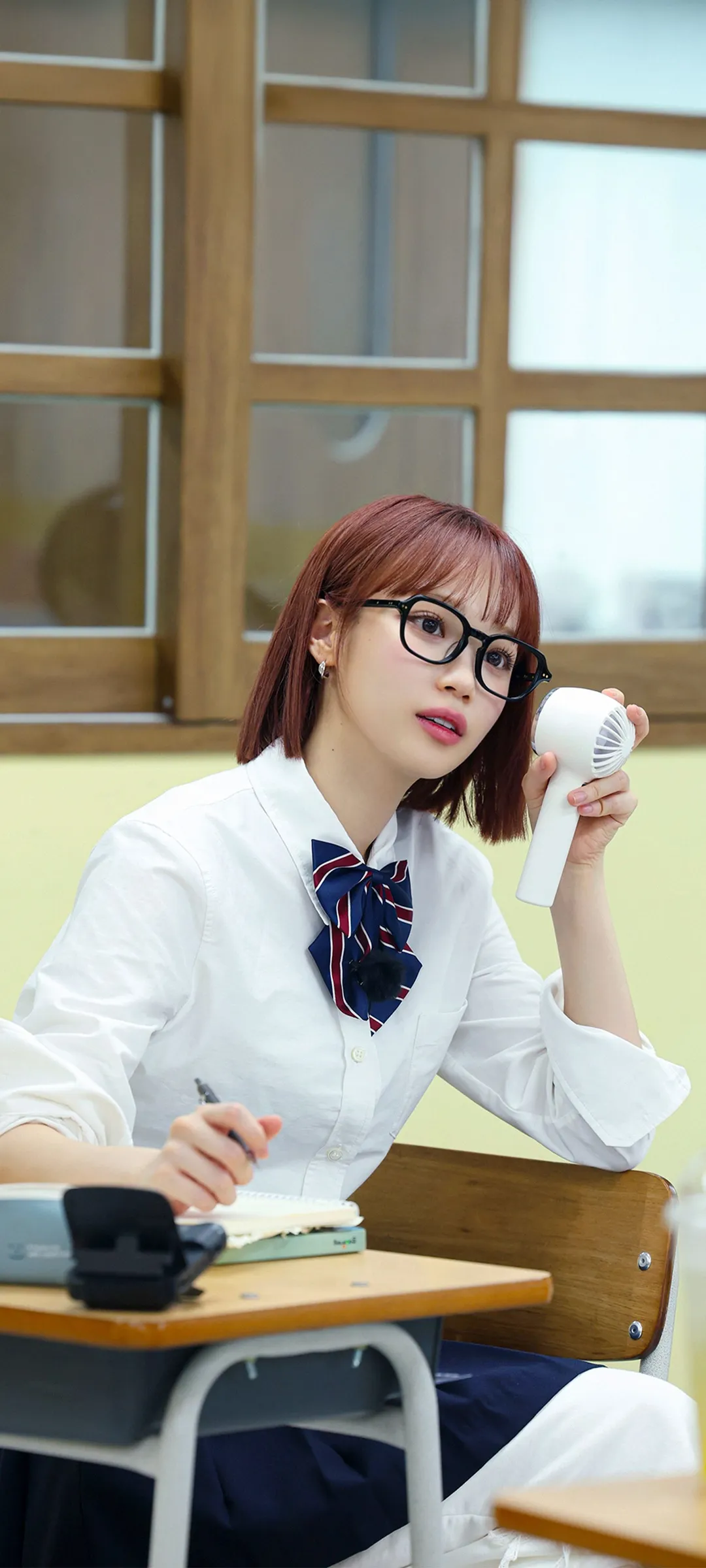 Wallpaper layar kunci hp Kim Chae-won 4K HD download — IZ*ONE, LE SSERAFIM