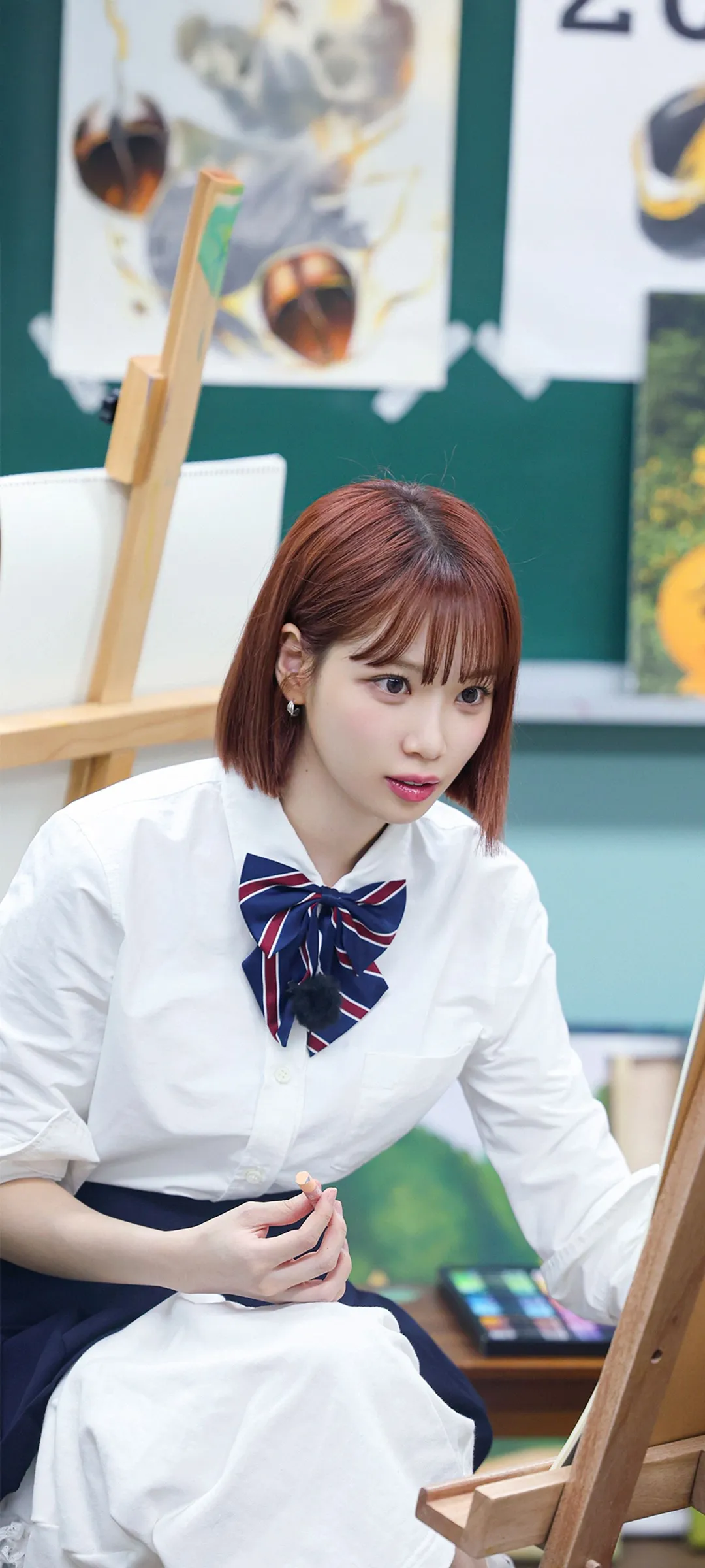 Kim Chae-won lock screen phone wallpaper 4K HD download — IZ*ONE, LE SSERAFIM