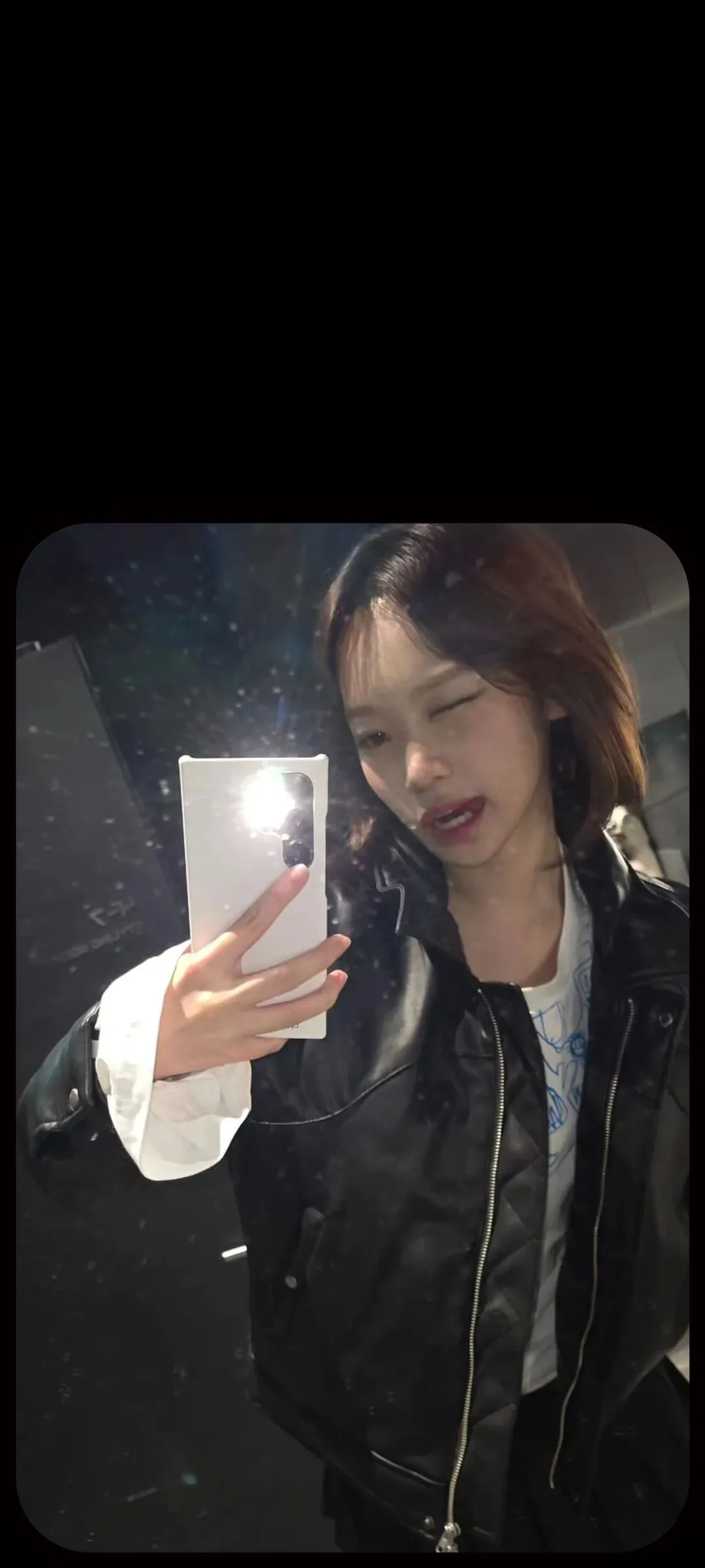 Kim Chae-won lock screen phone wallpaper 4K HD download — IZ*ONE, LE SSERAFIM
