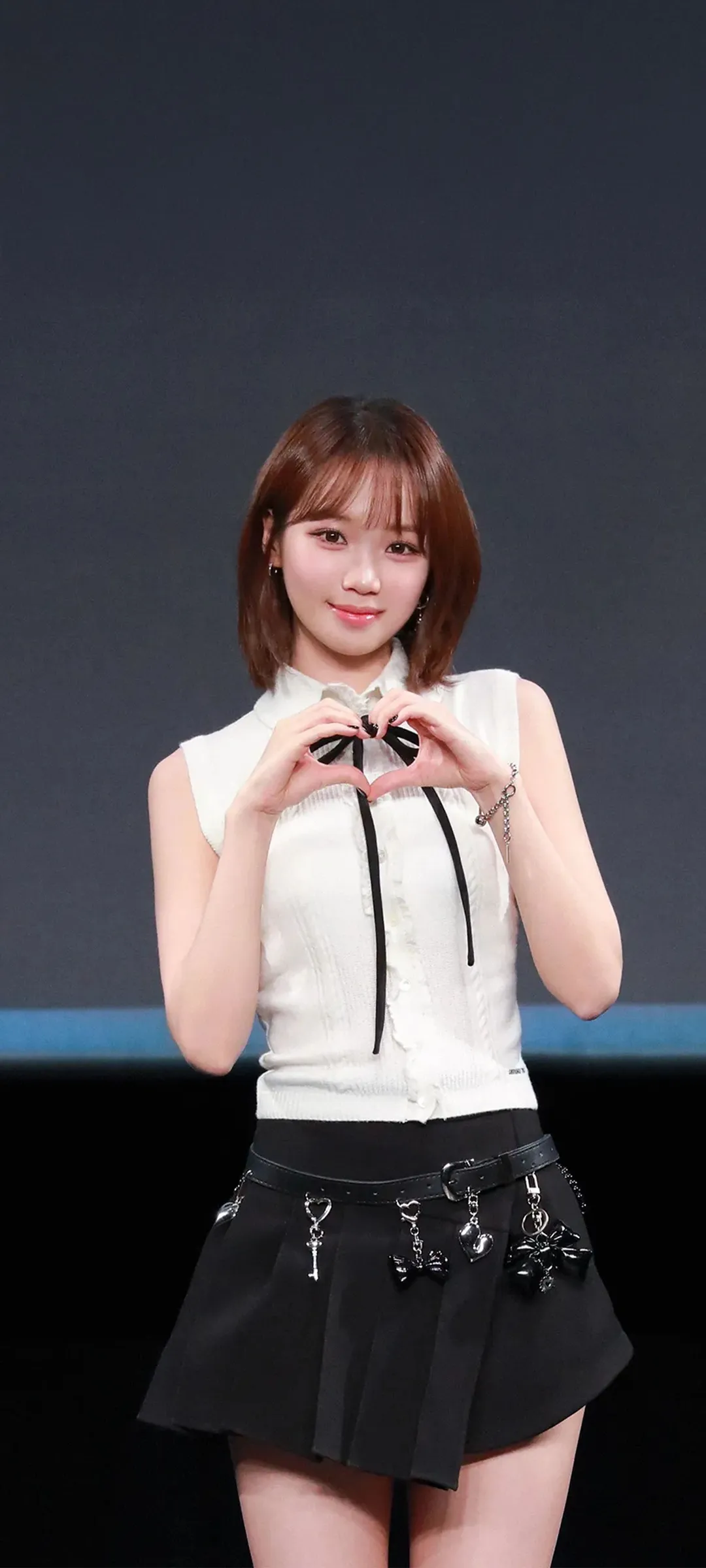Wallpaper layar kunci hp Kim Chae-won 4K HD download — IZ*ONE, LE SSERAFIM