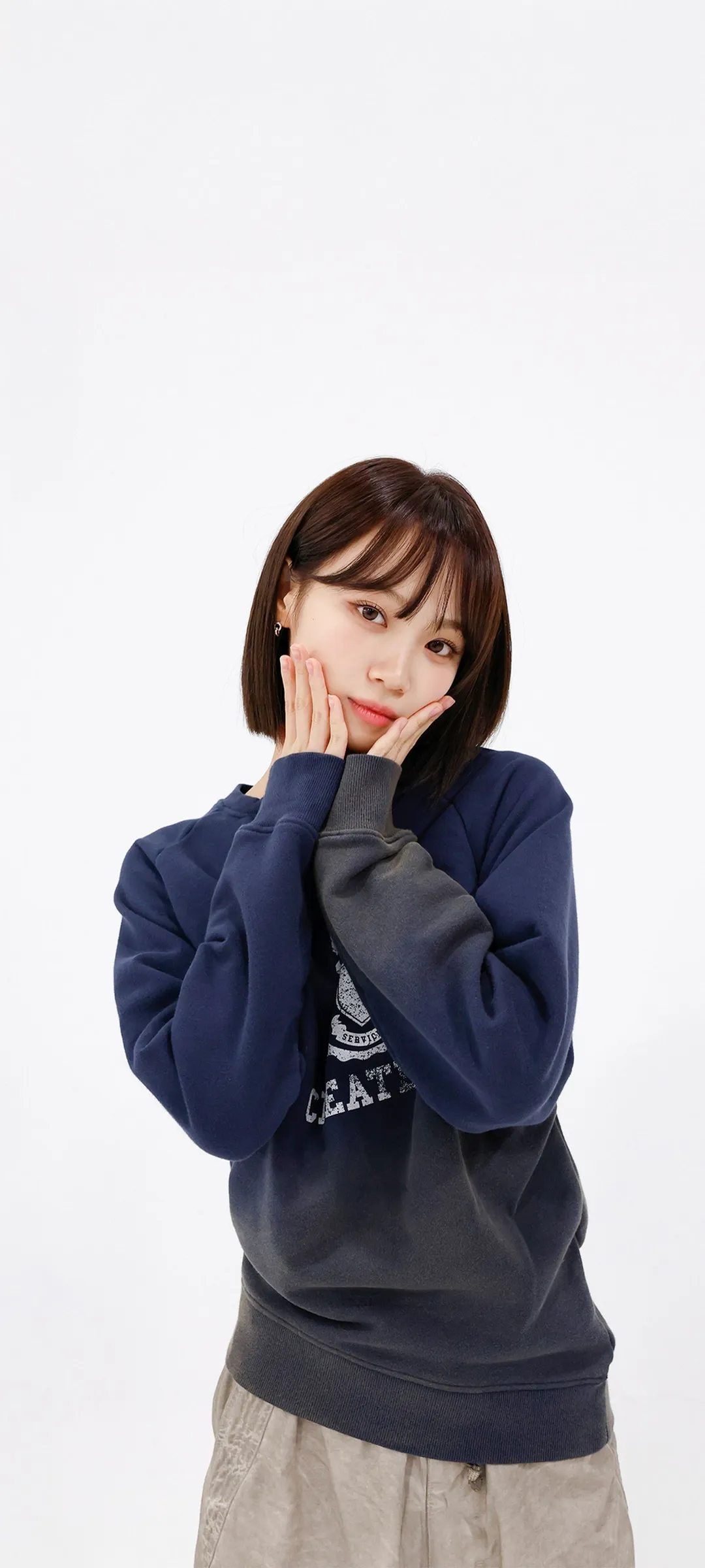 Wallpaper layar kunci hp Kim Chae-won 4K HD download — IZ*ONE, LE SSERAFIM