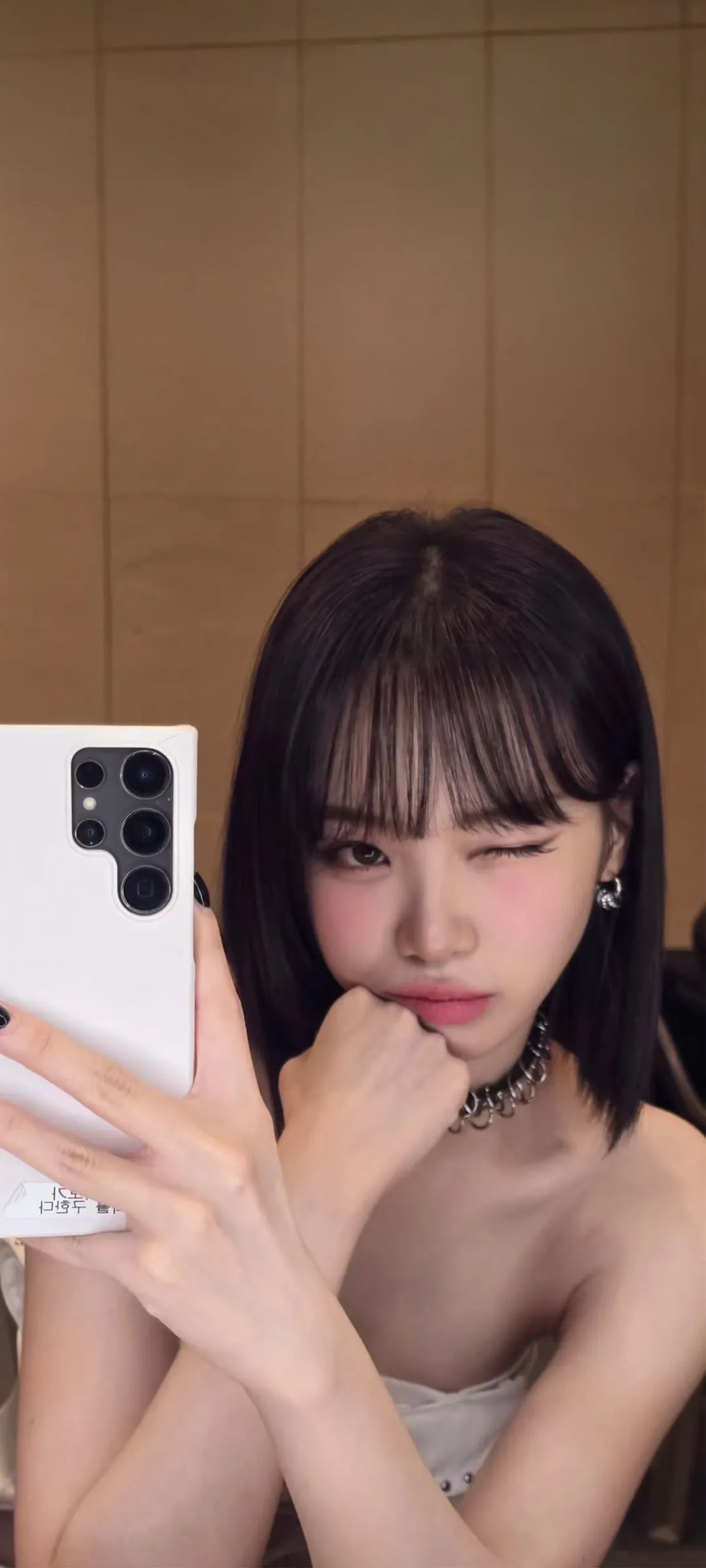 Wallpaper layar kunci hp Kim Chae-won 4K HD download — IZ*ONE, LE SSERAFIM