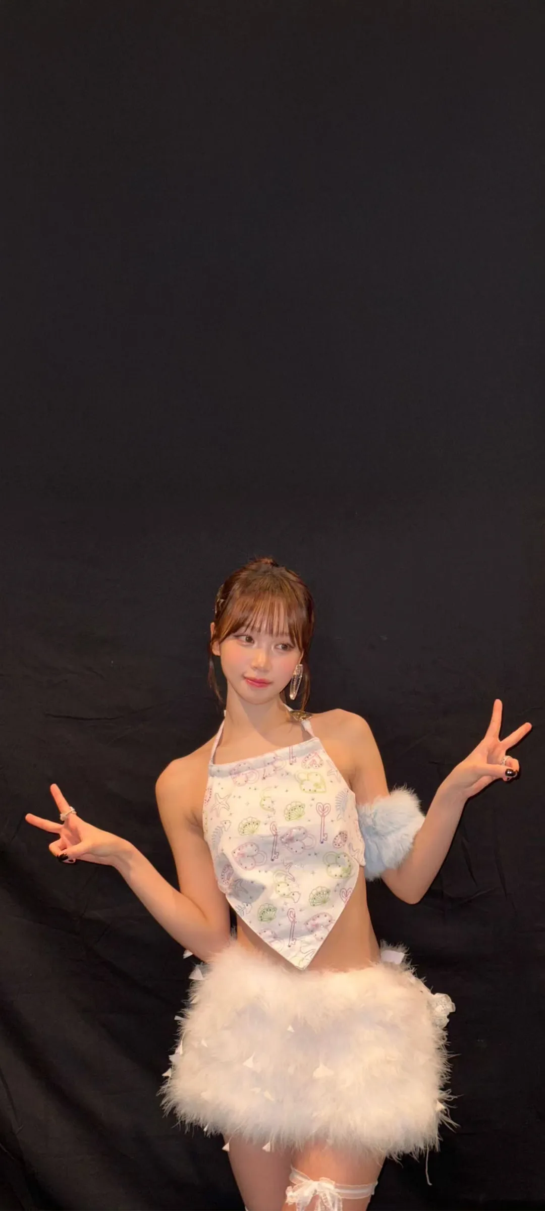 Wallpaper layar kunci hp Kim Chae-won 4K HD download — IZ*ONE, LE SSERAFIM